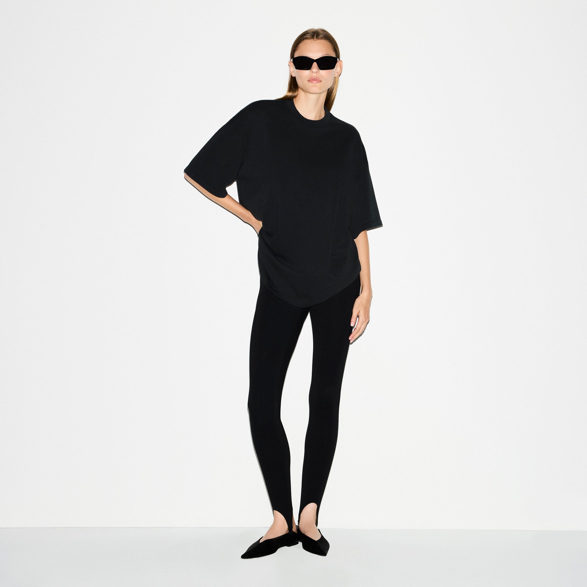 SKIMS HEAVY COTTON OVERBedenD T-SHIRT | ONYX - Sneaker Türkiye