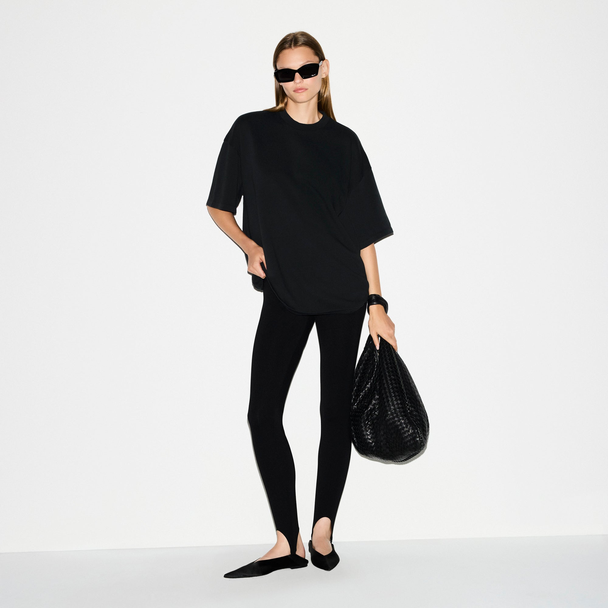 SKIMS HEAVY COTTON OVERBedenD T-SHIRT | ONYX - Sneaker Türkiye