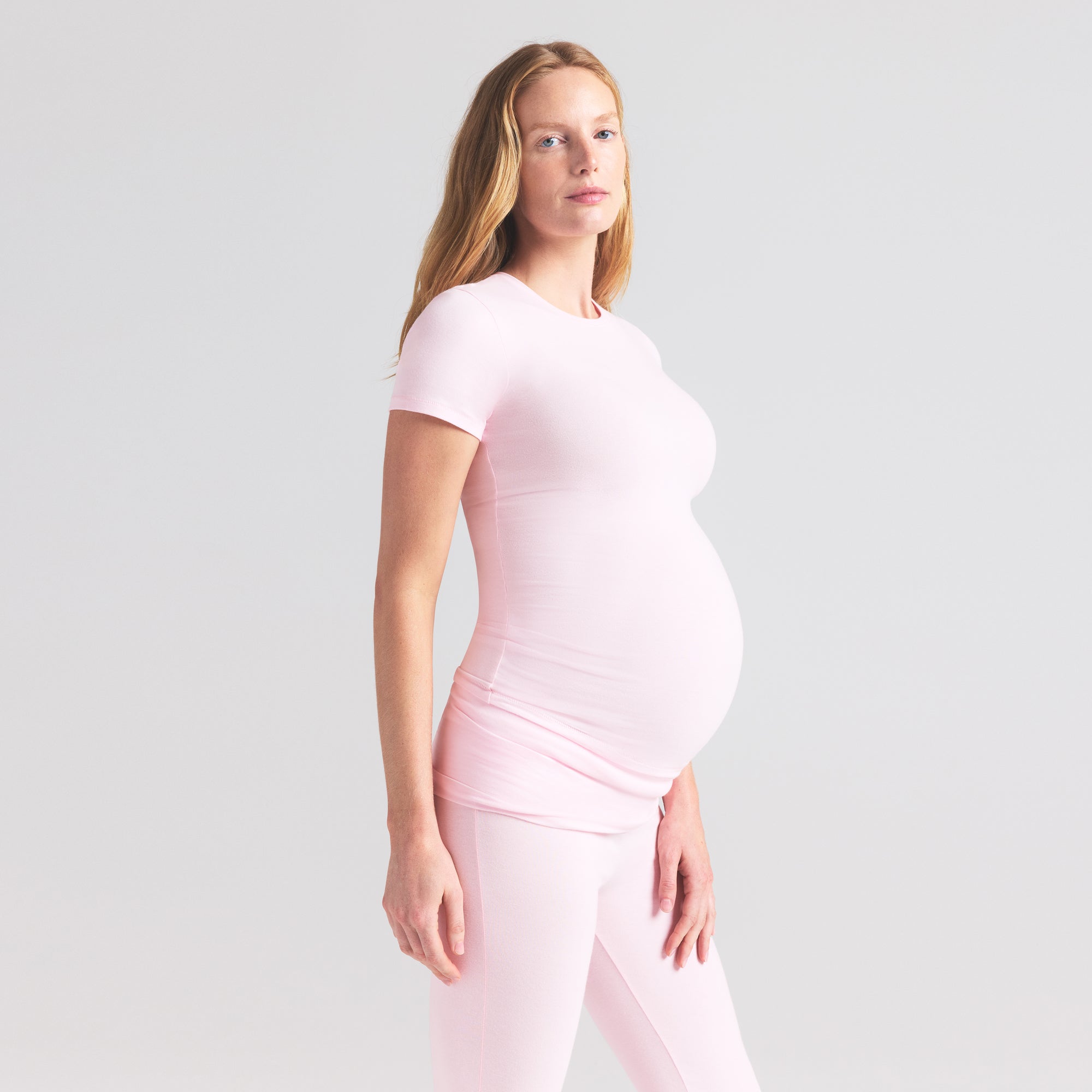 SKIMS COTTON JERSEY MATERNITY T-SHIRT | CHERRY BLOSSOM - Sneaker Türkiye