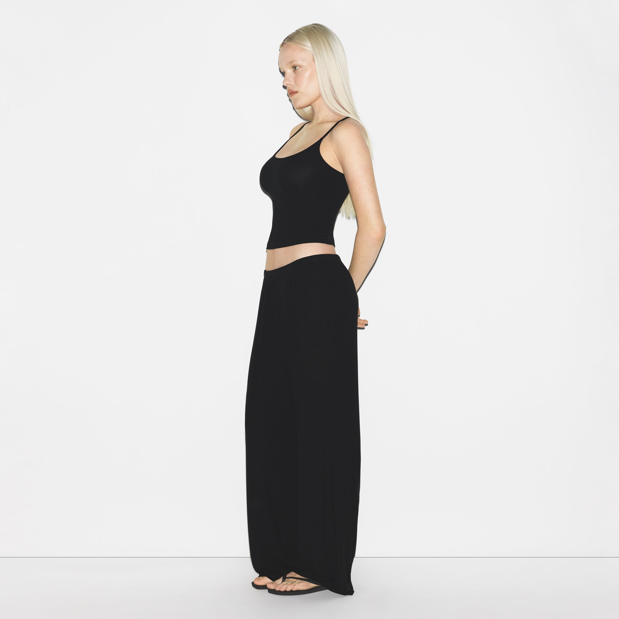 SKIMS SOFT LOUNGE TANK SLEEP SET | ONYX - Sneaker Türkiye