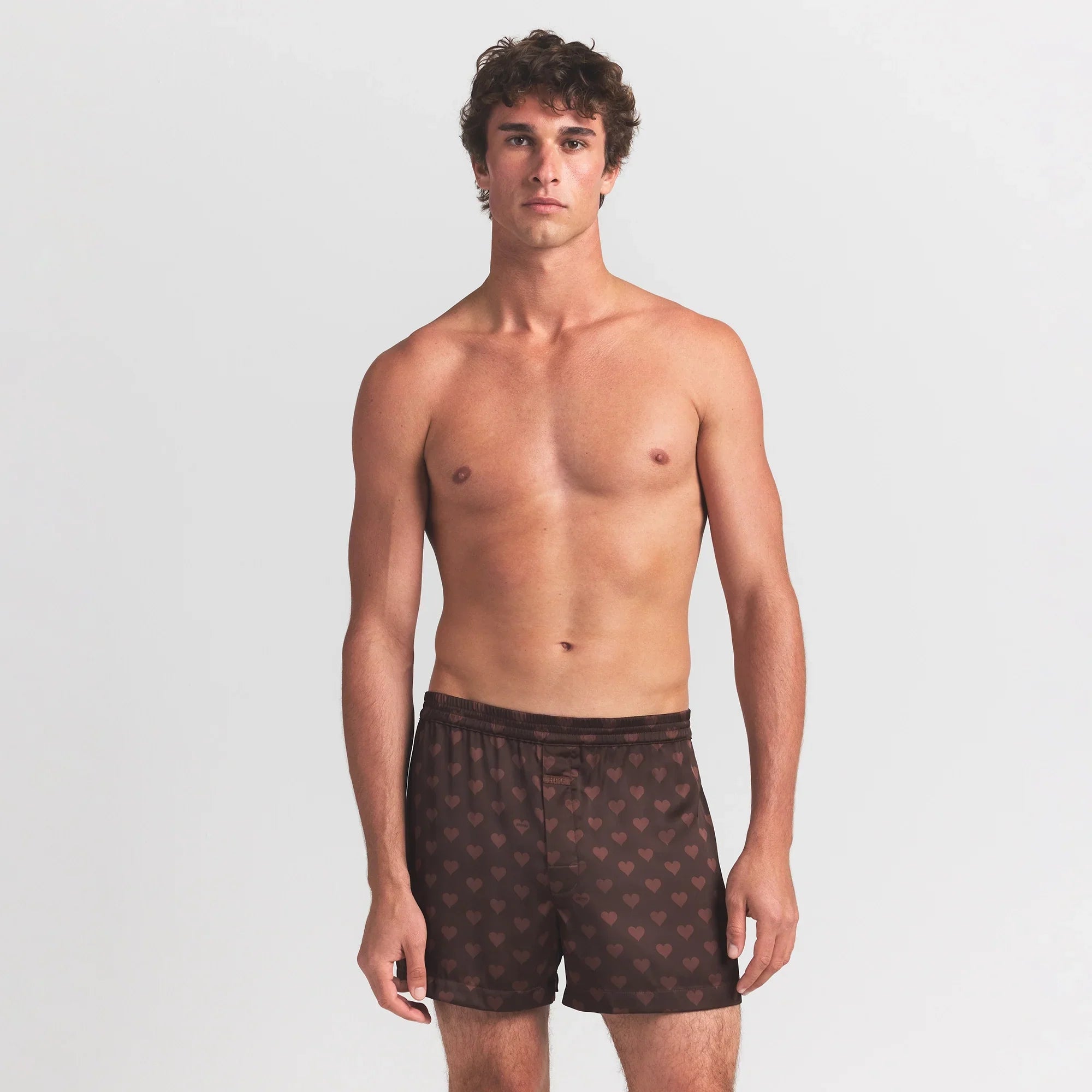 SKIMS SATEEN SLEEP MENS 3″ BOXER SHORT | COCOA HEART HALFDROP - Sneaker Türkiye