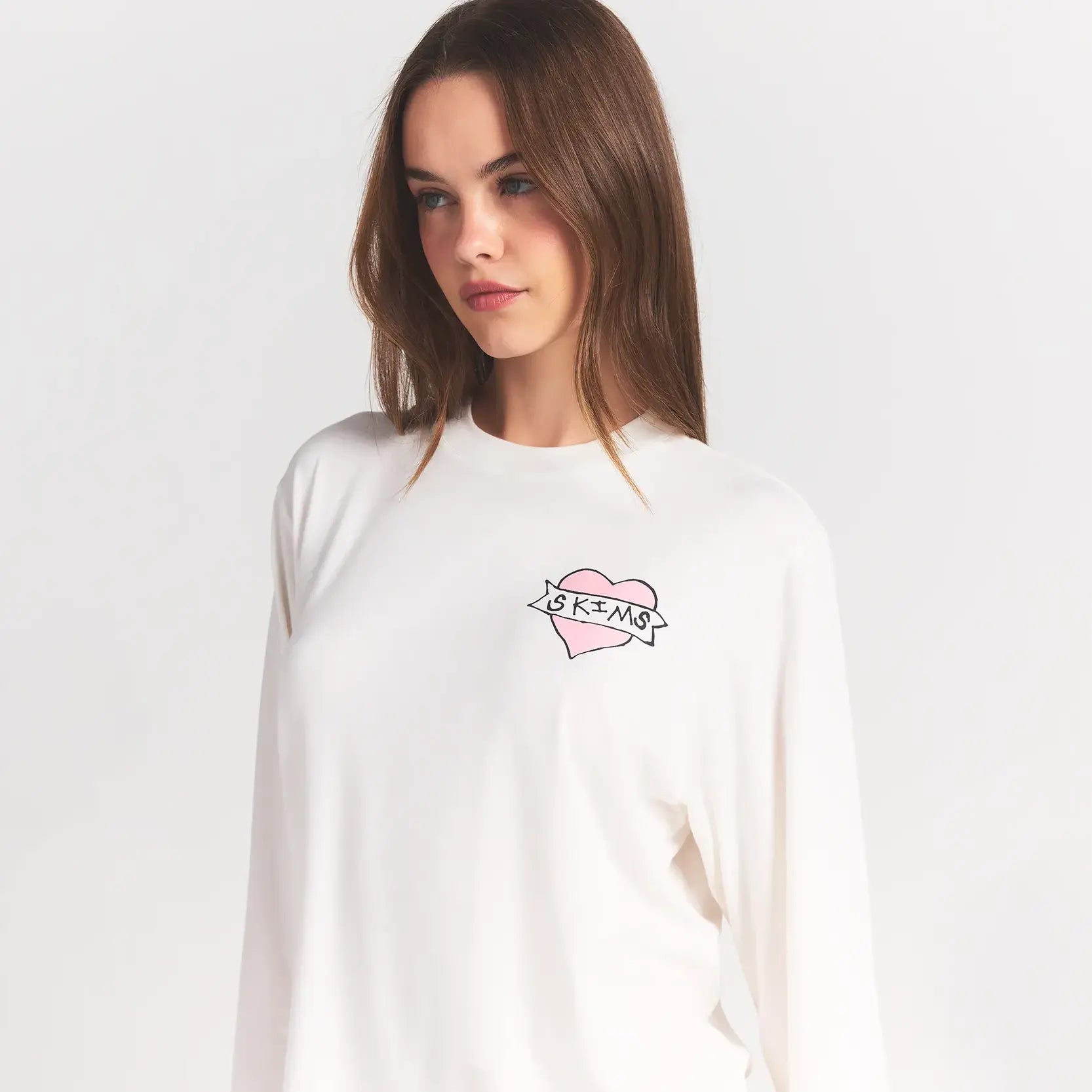 SKIMS BOYFRIEND LONG SLEEVE T-SHIRT AND SHORT BOXER SET | MARBLE HEART BANNER - Sneaker Türkiye