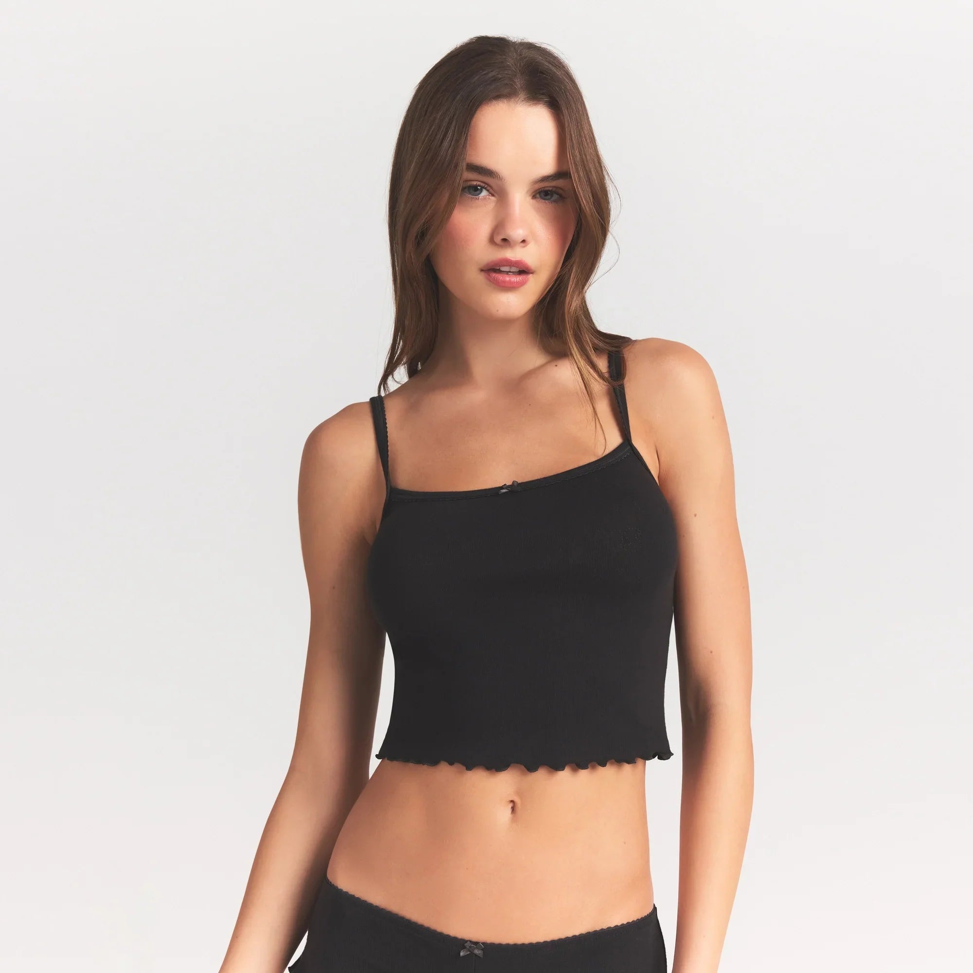 SKIMS LOGO POINTELLE CAMI SLEEP SET | SOOT - Sneaker Türkiye