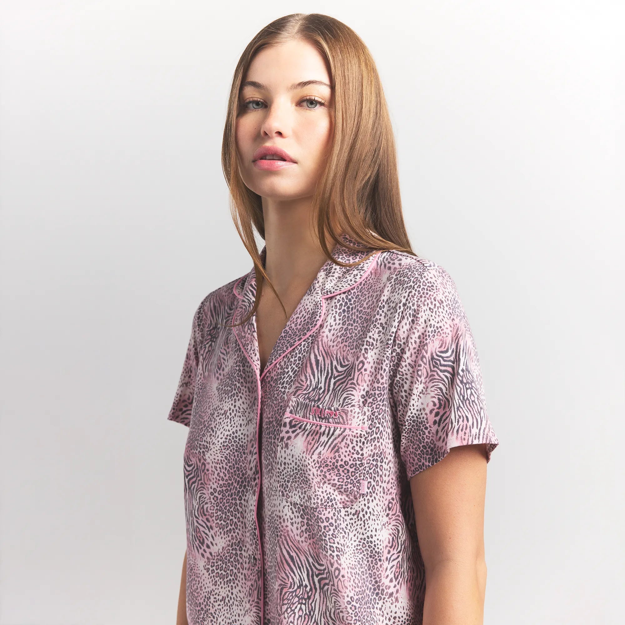 SKIMS SLEEP SHORT SLEEVE BUTTON UP SET | BLOOM MINI MULTI ANIMAL - Sneaker Türkiye