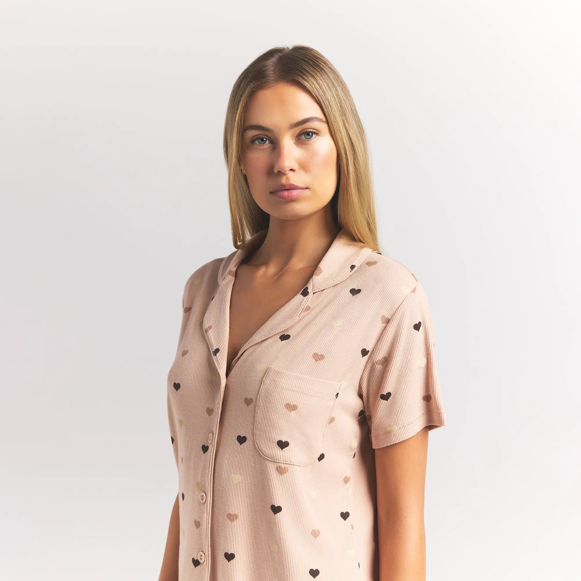 SKIMS SOFT LOUNGE SHORT SLEEP SET | MICA MINI HEART HALFDROP - Sneaker Türkiye
