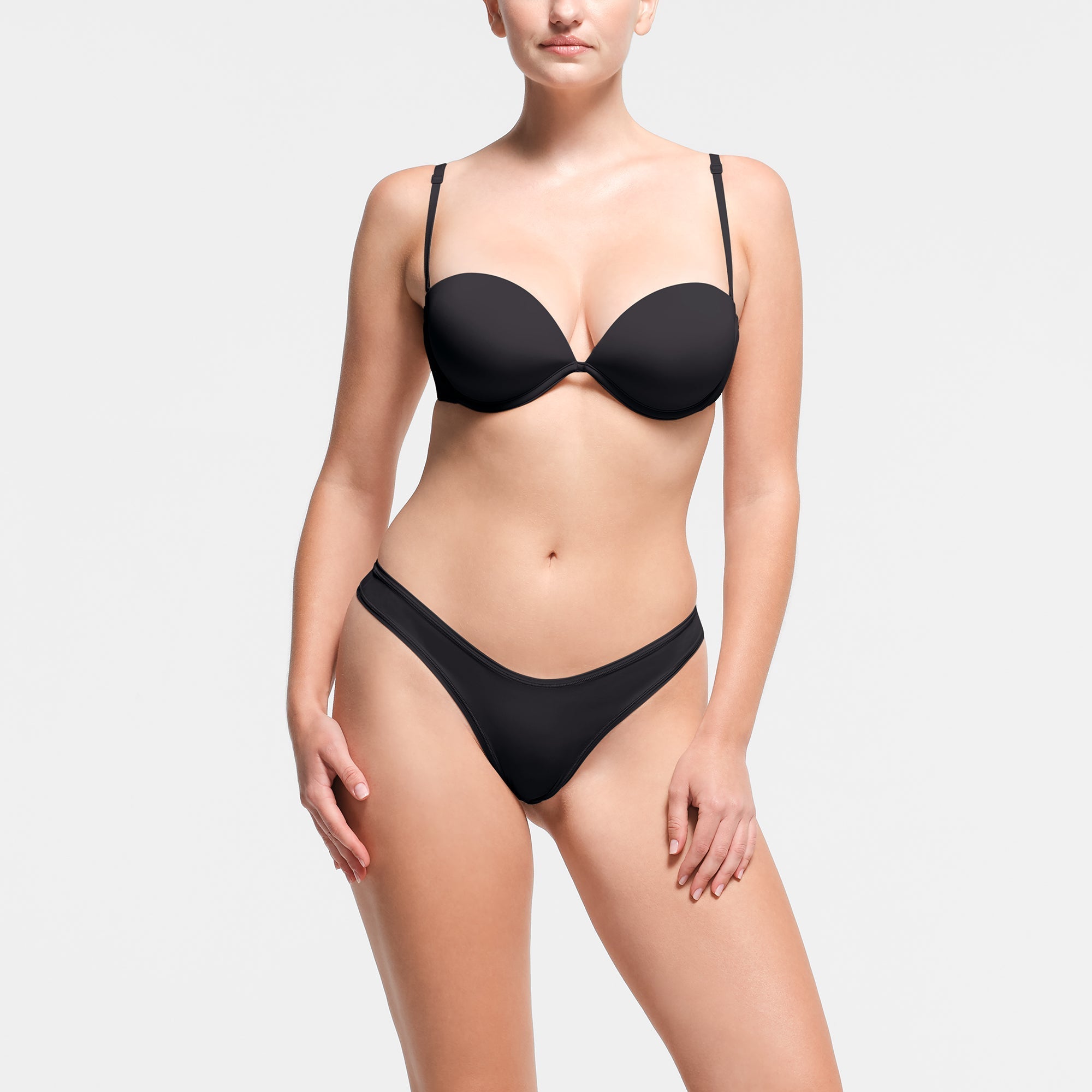 SKIMS MULTI-WAY BRA | ONYX - Sneaker Türkiye