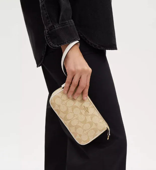 Coach Nolita 19 In Signature – Gold/Light Khaki Chalk - Sneaker Türkiye