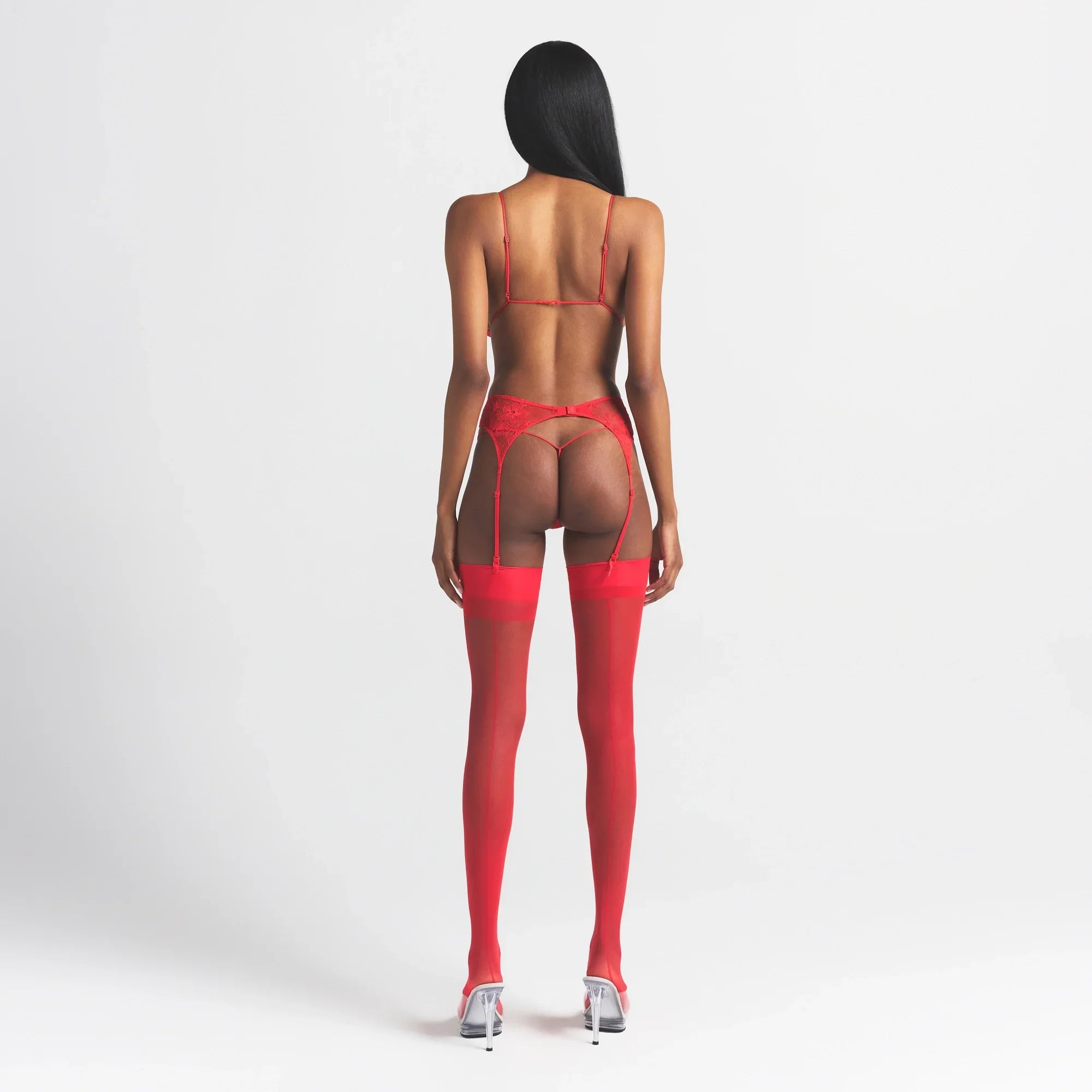 SKIMS ULTRA FINE LACE MICRO THONG | RUBY - Sneaker Türkiye