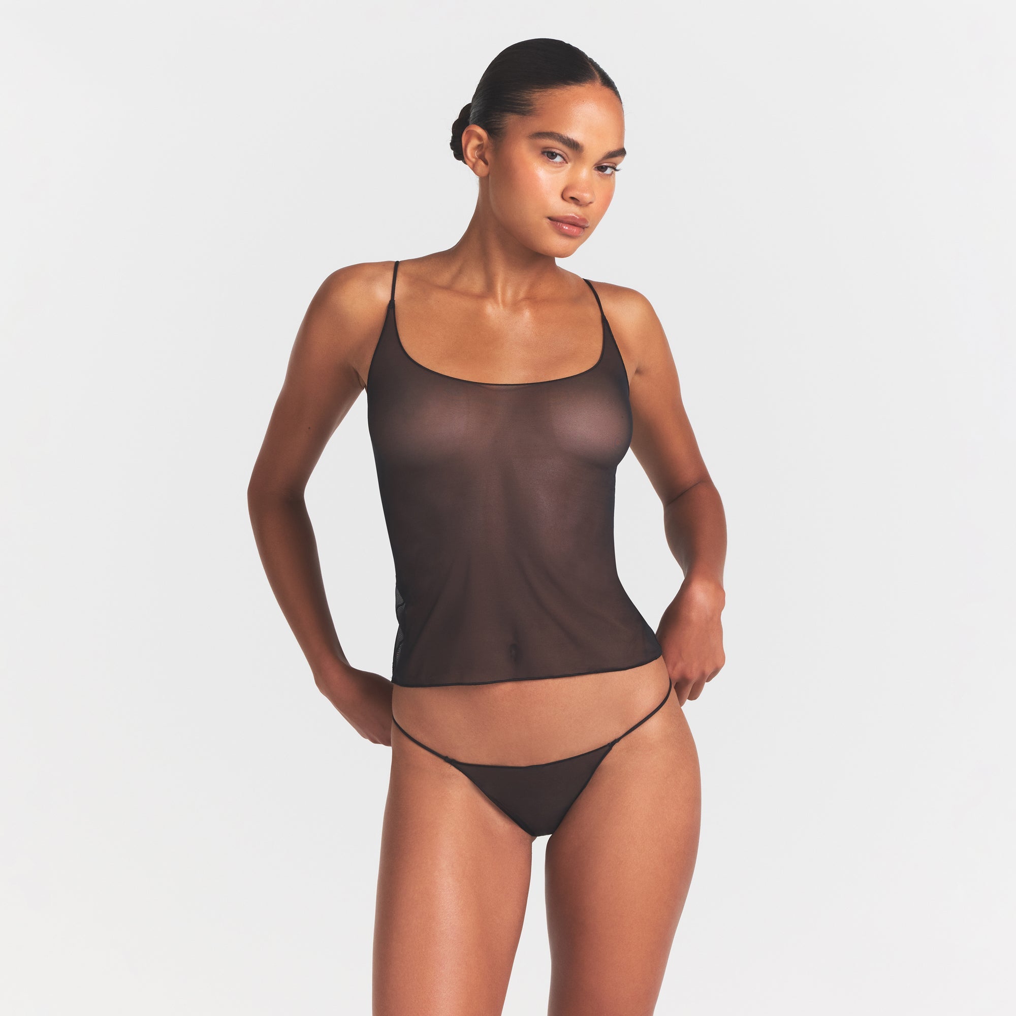 SKIMS ULTRA FINE MESH STRING THONG | OBSIDIAN - Sneaker Türkiye