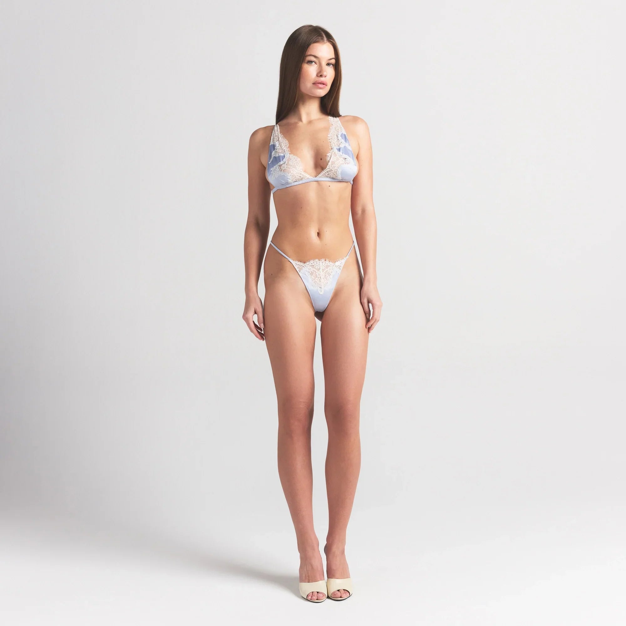 SKIMS SILK LACE STRING THONG | PERIWINKLE CONTRAST - Sneaker Türkiye