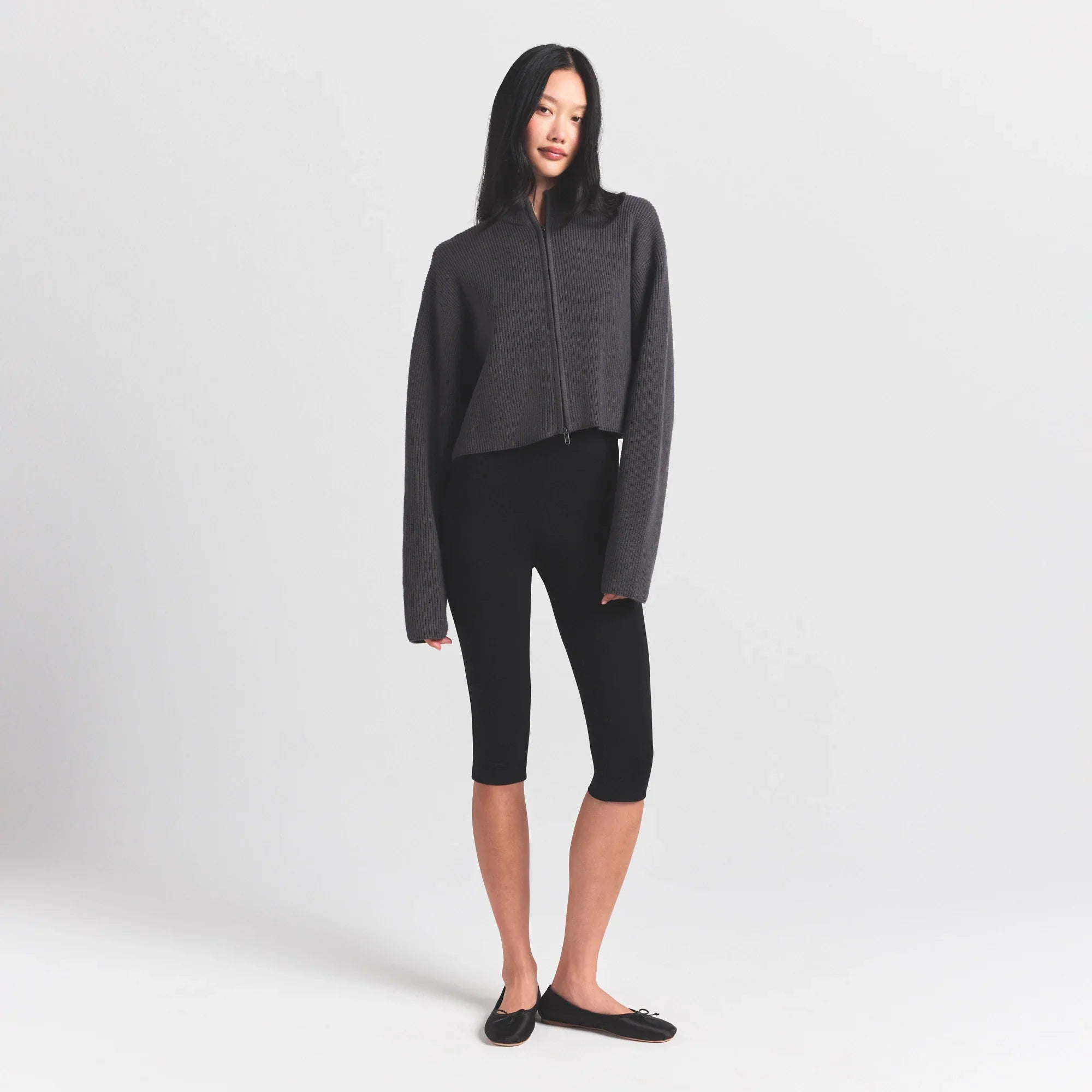SKIMS SWEATER KNITS RIBBED MOCK NECK ZIP UP | ASH - Sneaker Türkiye