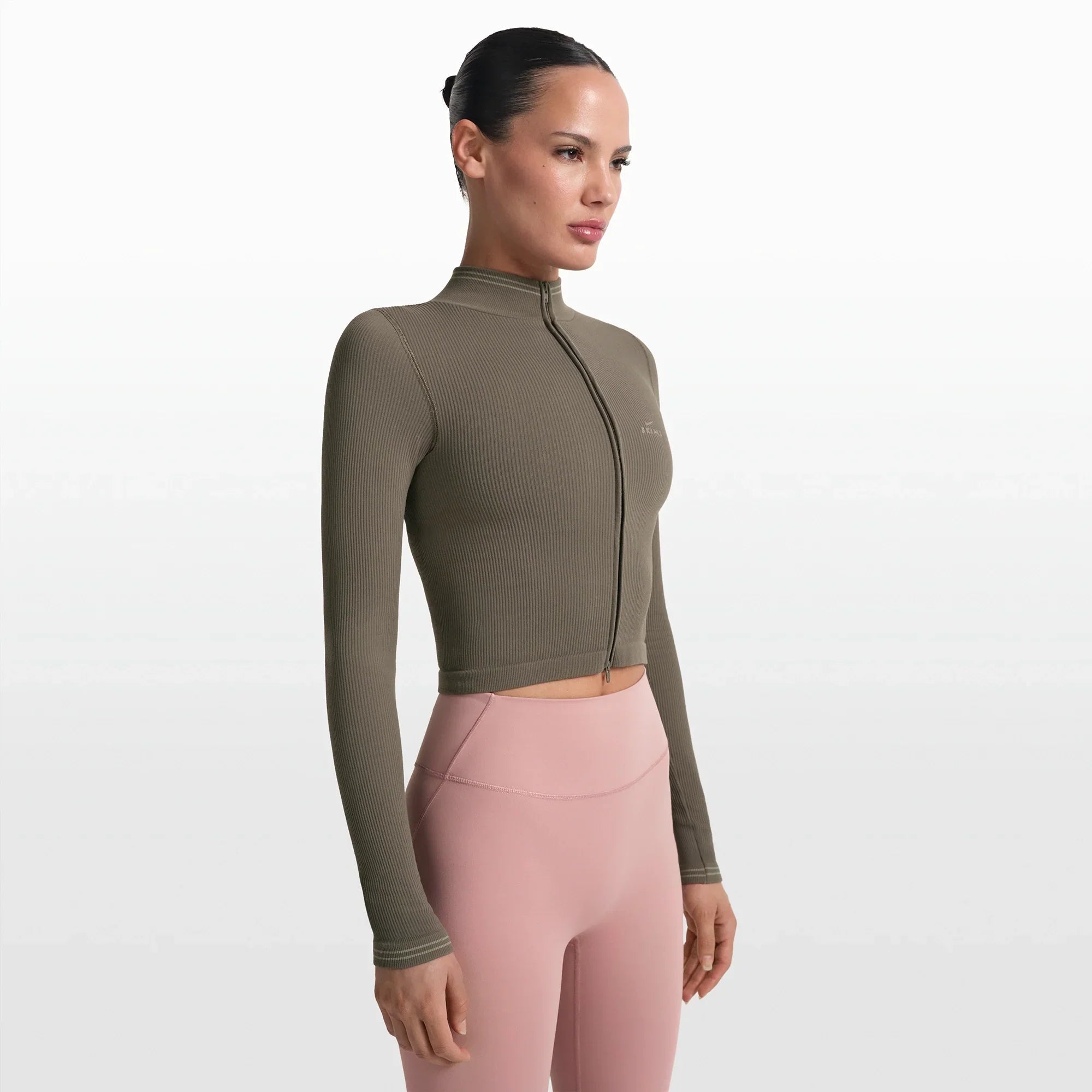 NikeSKIMS RIBBED SEAMLESS ZIP UP CROP JACKET | DUSTY OAKMOSS - Sneaker Türkiye