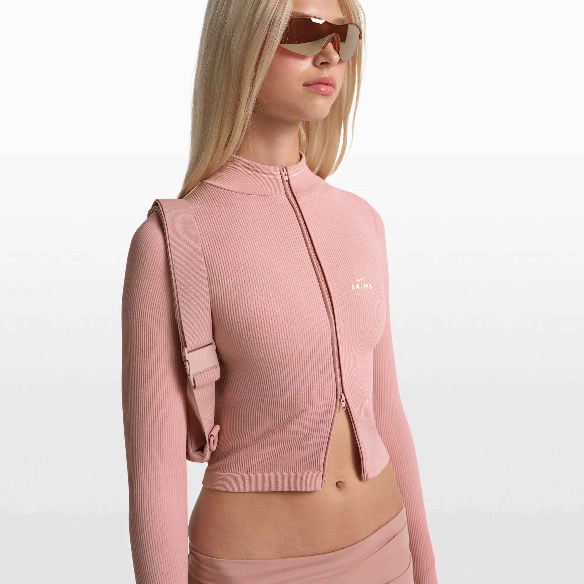 NikeSKIMS RIBBED SEAMLESS ZIP UP CROP JACKET | HIMALAYAN - Sneaker Türkiye