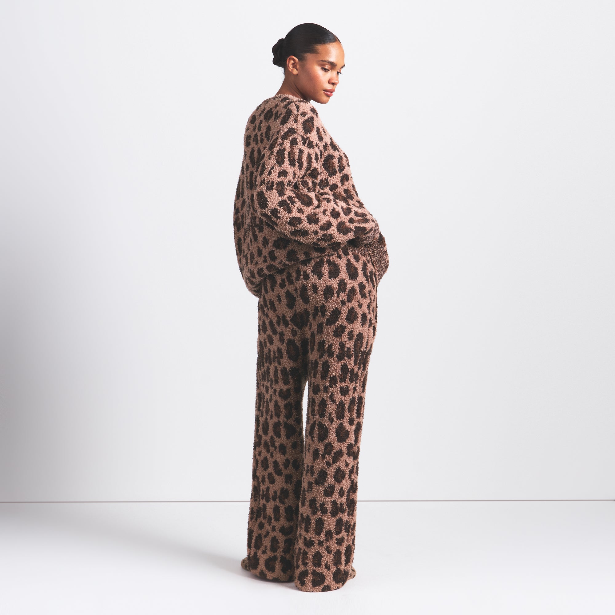 SKIMS COZY OVERBedenD CREWNECK PULLOVER | SIENNA LEOPARD PRINT - Sneaker Türkiye