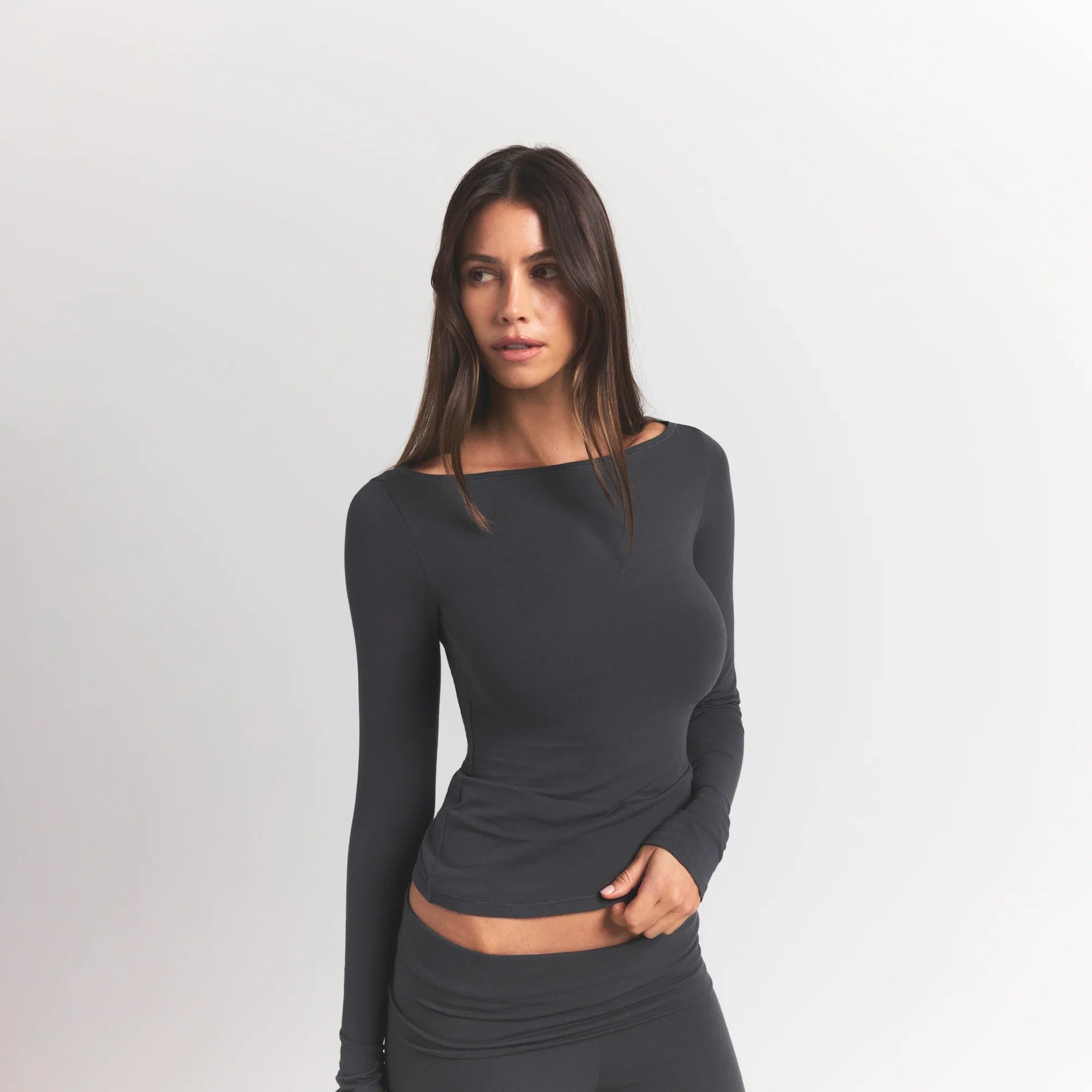 SKIMS COTTON JERSEY LONG SLEEVE BOATNECK TOP | ASH - Sneaker Türkiye
