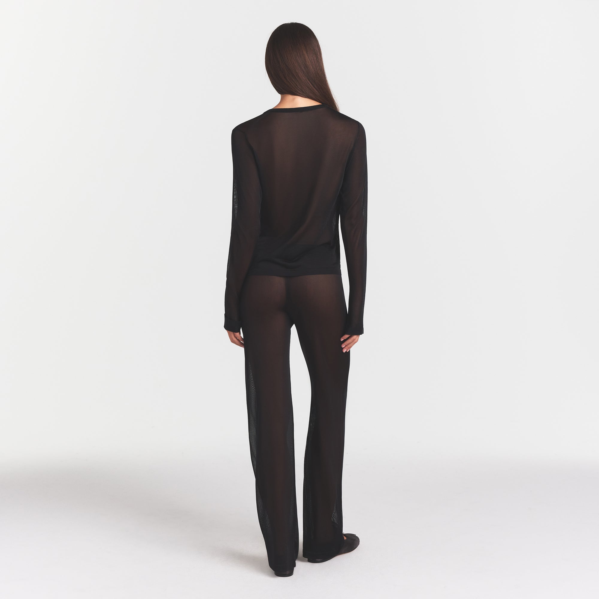 SKIMS SLINKY KNIT CREW NECK LONG SLEEVE TOP | OBSIDIAN - Sneaker Türkiye