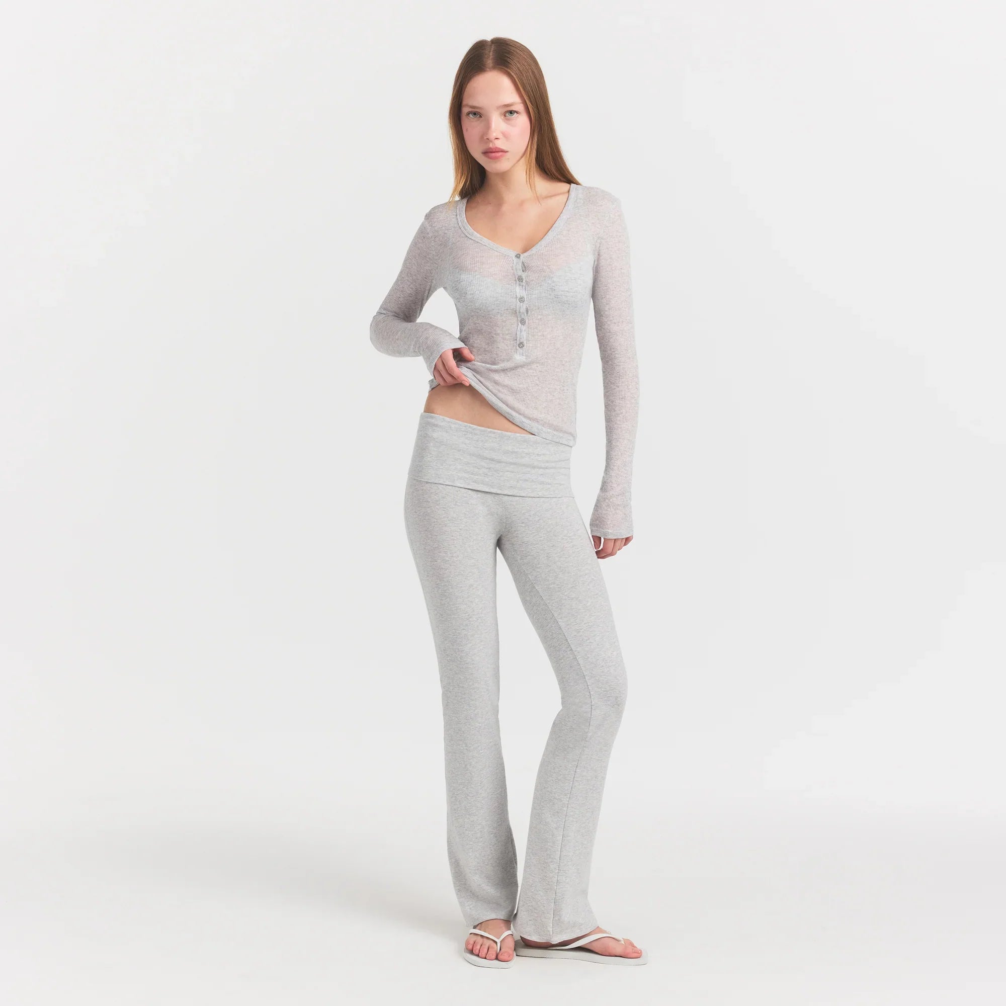 SKIMS SHEER RIB HENLEY | LIGHT HEATHER GREY - Sneaker Türkiye