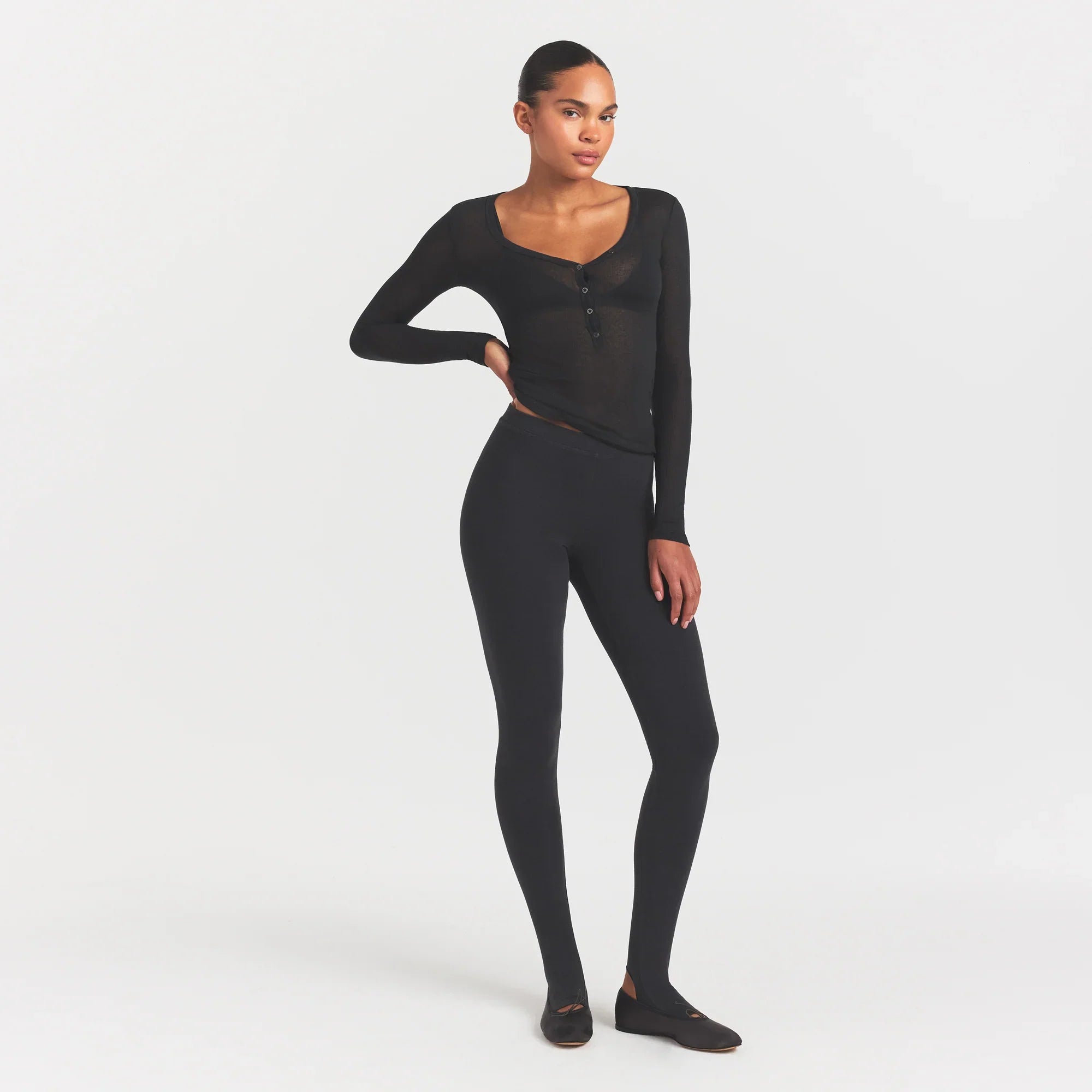 SKIMS SHEER RIB HENLEY | SOOT - Sneaker Türkiye