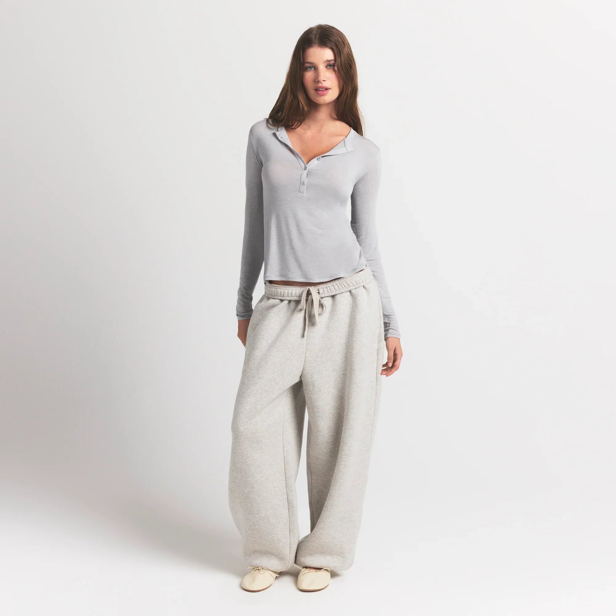 SKIMS SHEER MODAL CREWNECK HENLEY | HEATHER GREY - Sneaker Türkiye