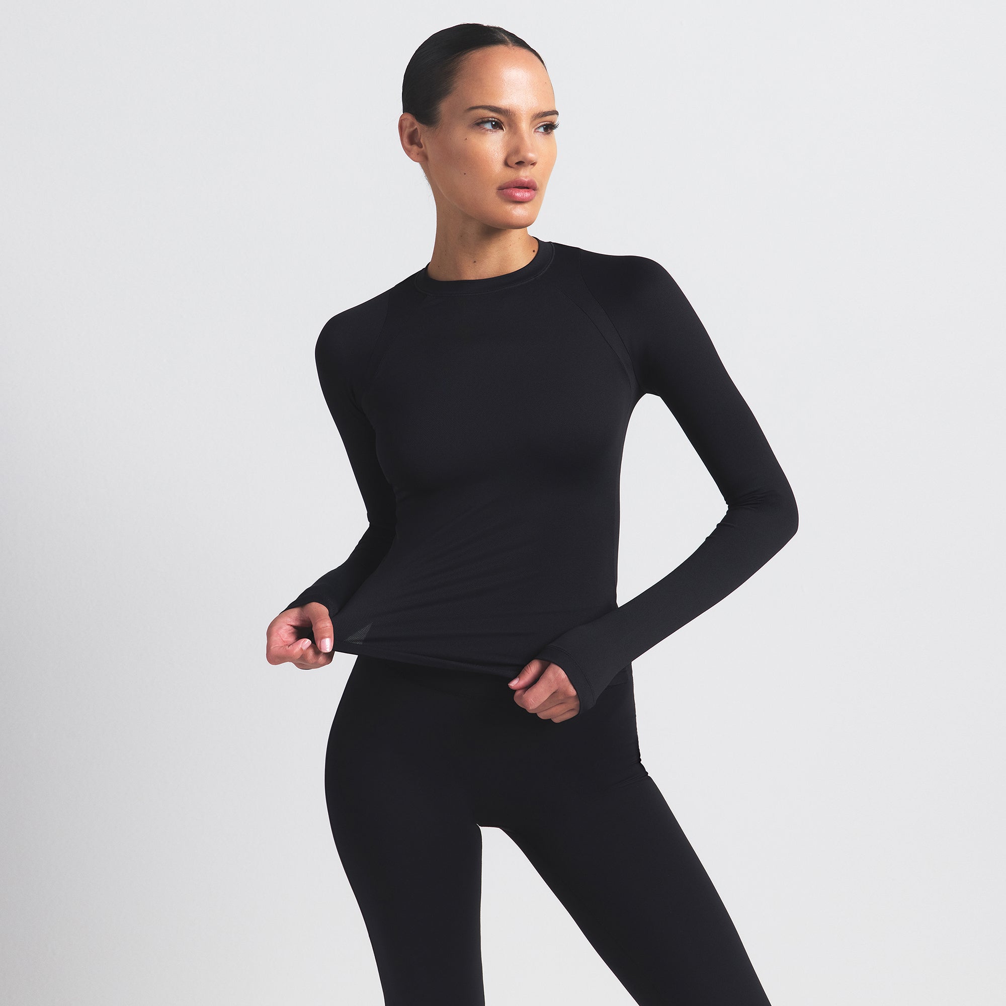 NikeSKIMS AIRY LONG SLEEVE CREW NECK TOP | OBSIDIAN - Sneaker Türkiye