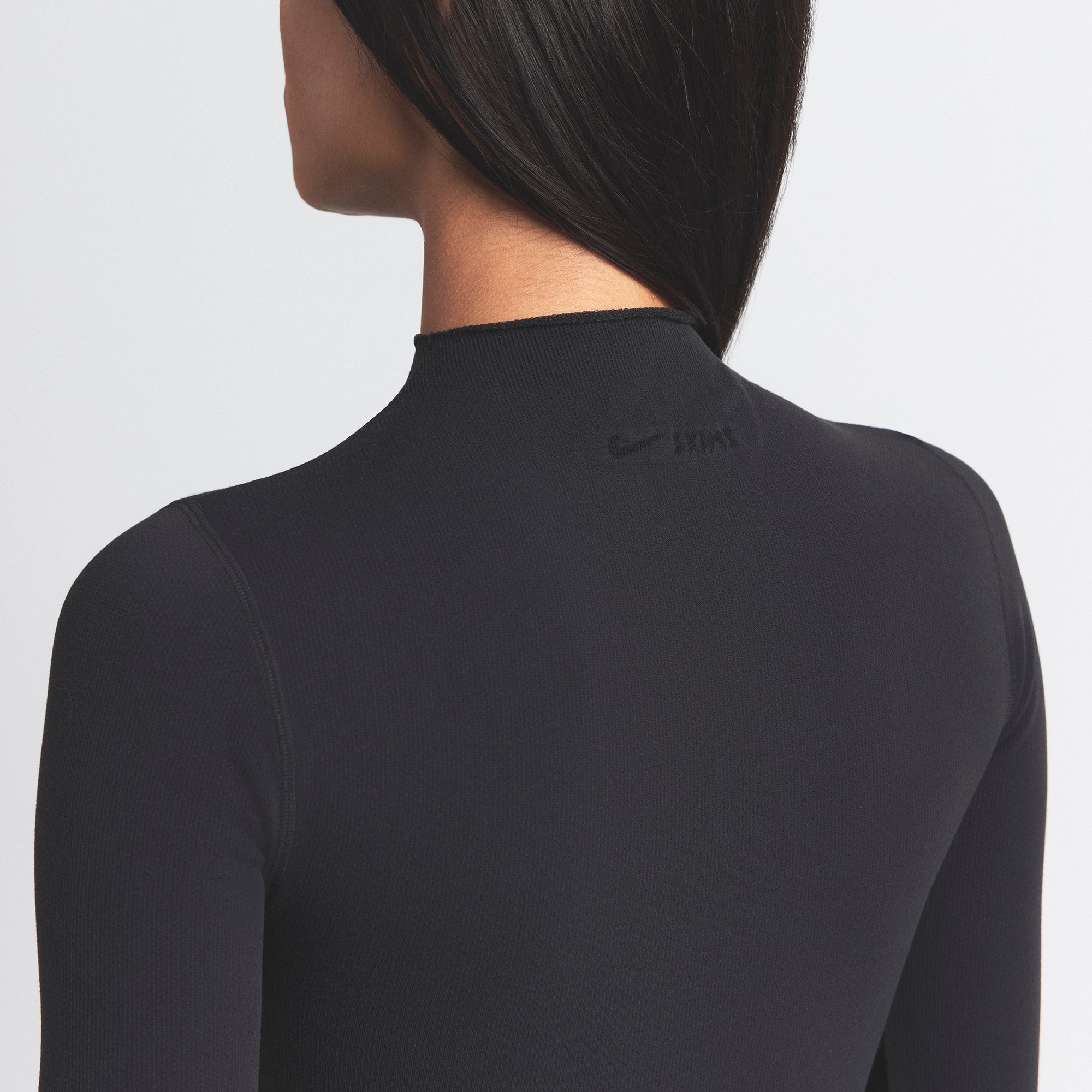 NikeSKIMS VINTAGE SEAMLESS MOCK NECK CROP TOP | OBSIDIAN - Sneaker Türkiye