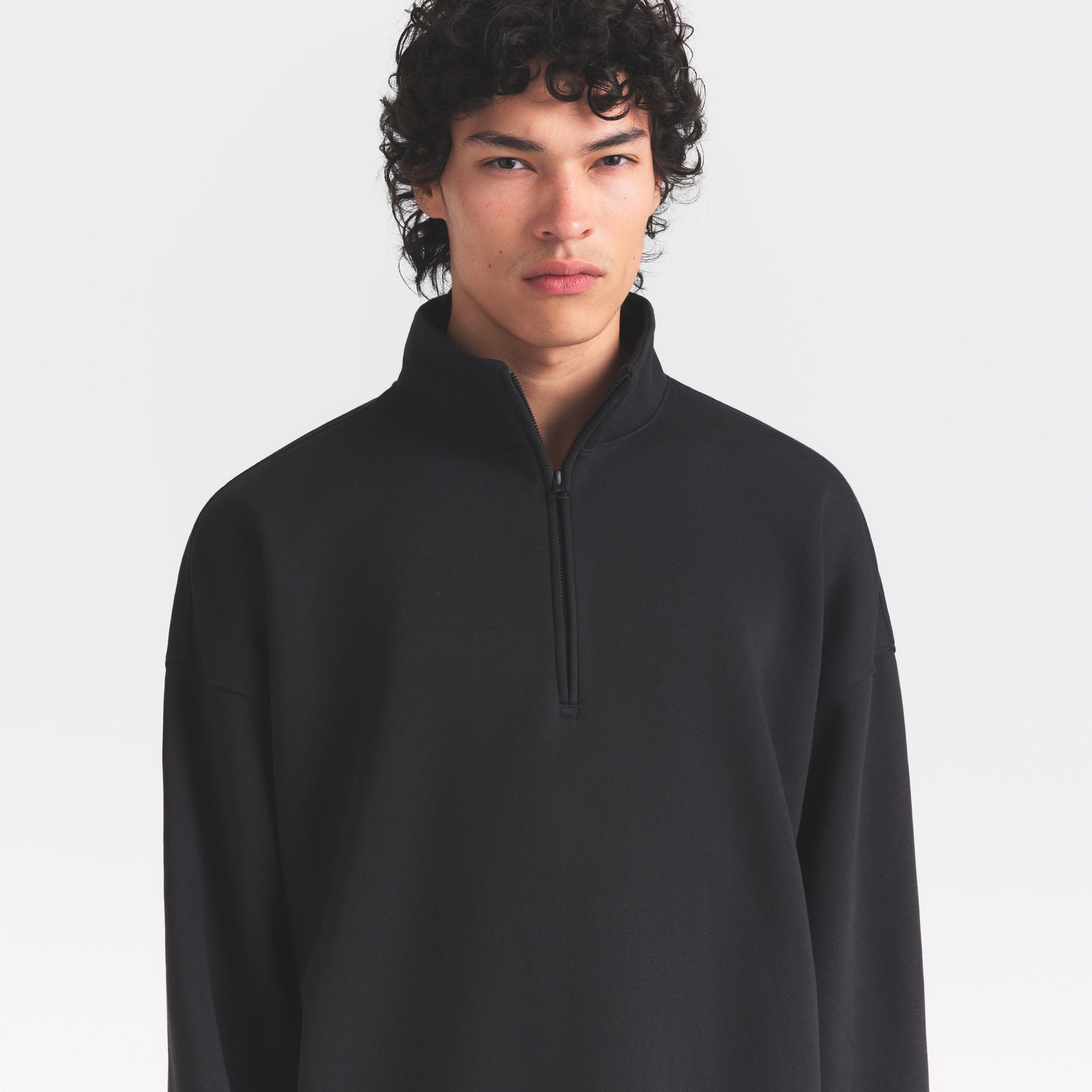 SKIMS FLEECE LOUNGE MENS RELAXED QUARTER ZIP | WASHED ONYX - Sneaker Türkiye