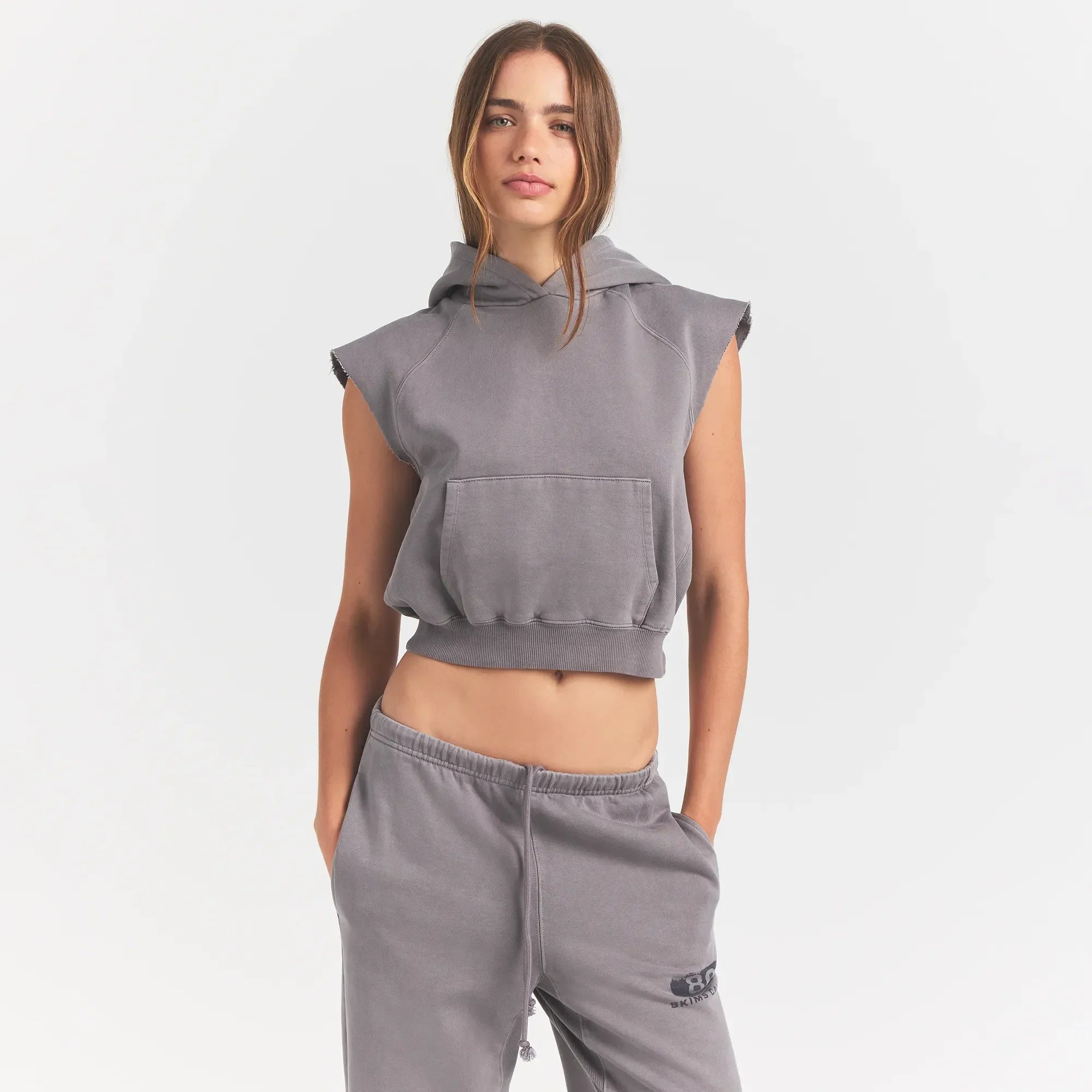 SKIMS BOYFRIEND FLEECE MUSCLE PULLOVER | SHADOW - Sneaker Türkiye