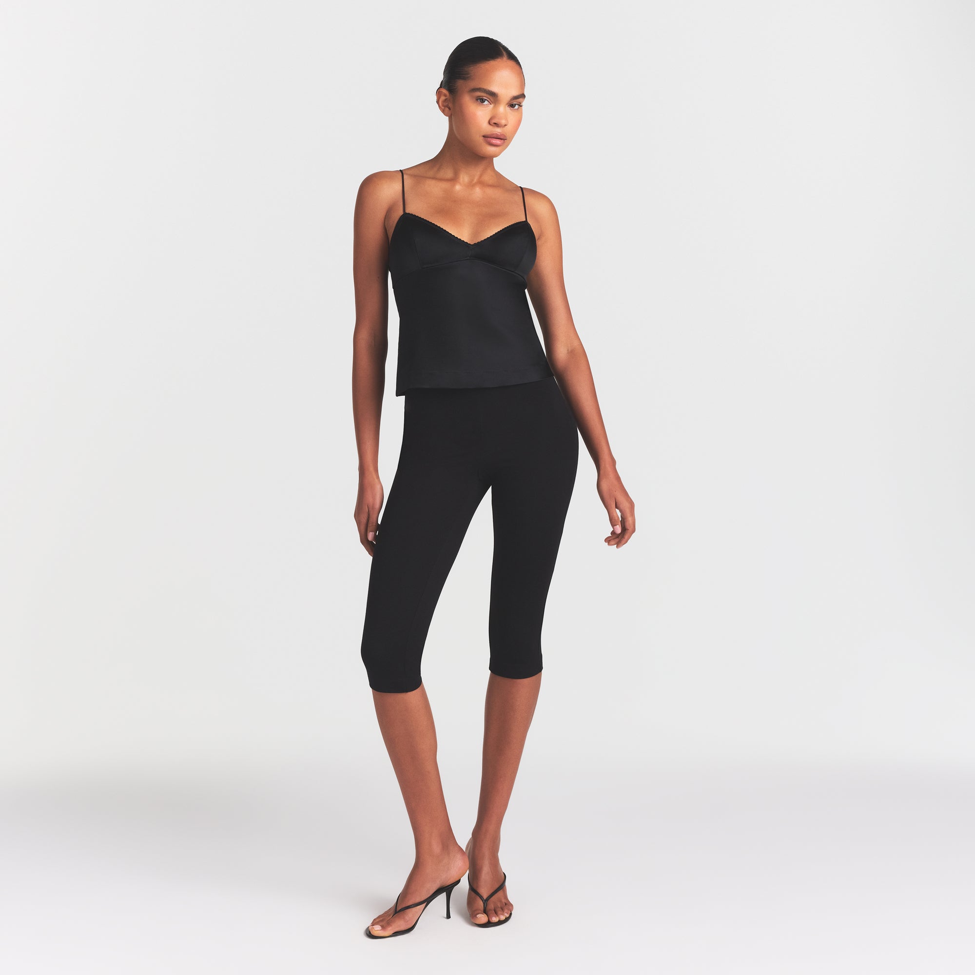 SKIMS SATIN CAMI | OBSIDIAN - Sneaker Türkiye
