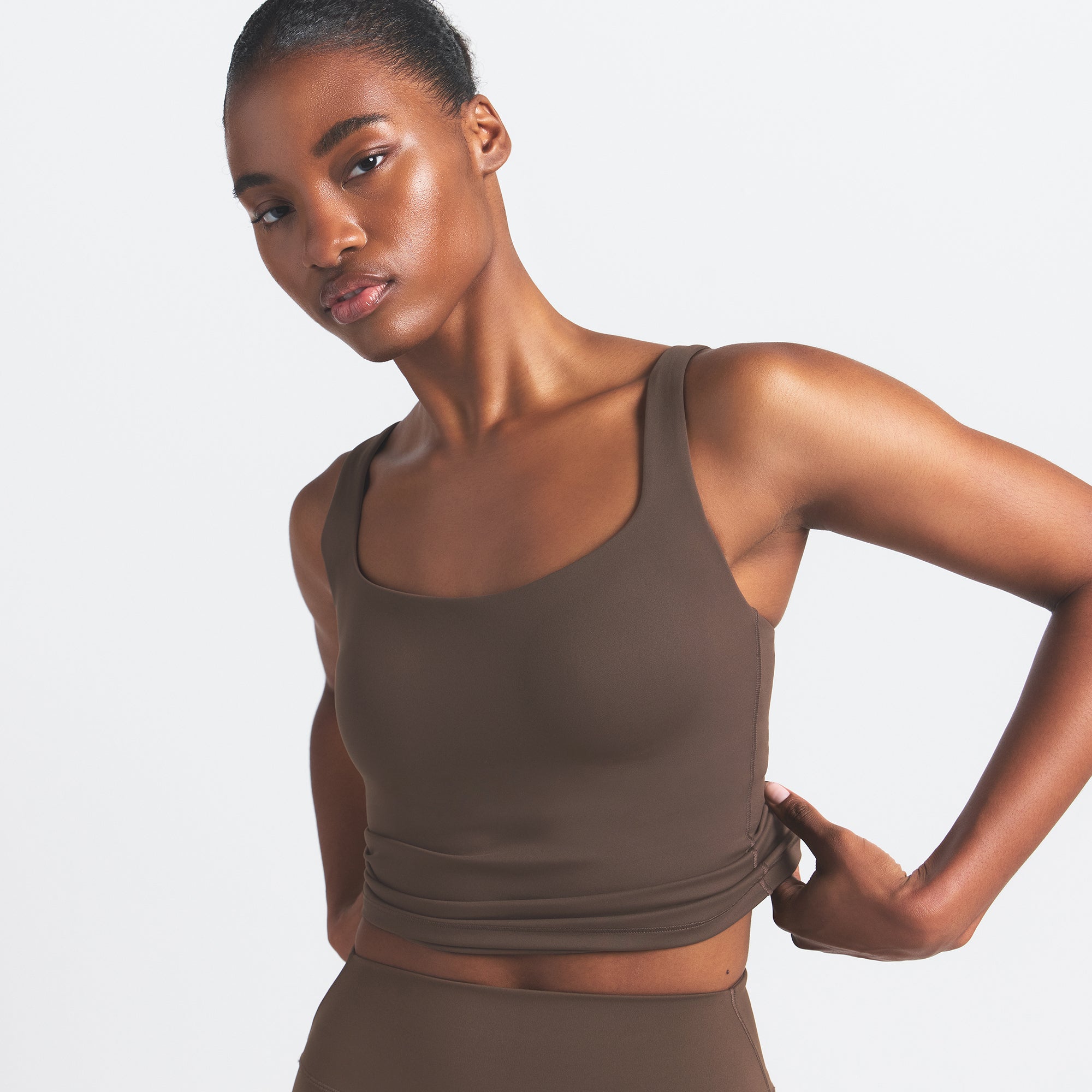 NikeSKIMS MATTE SQUARE NECK TANK | DARK SEPIA - Sneaker Türkiye
