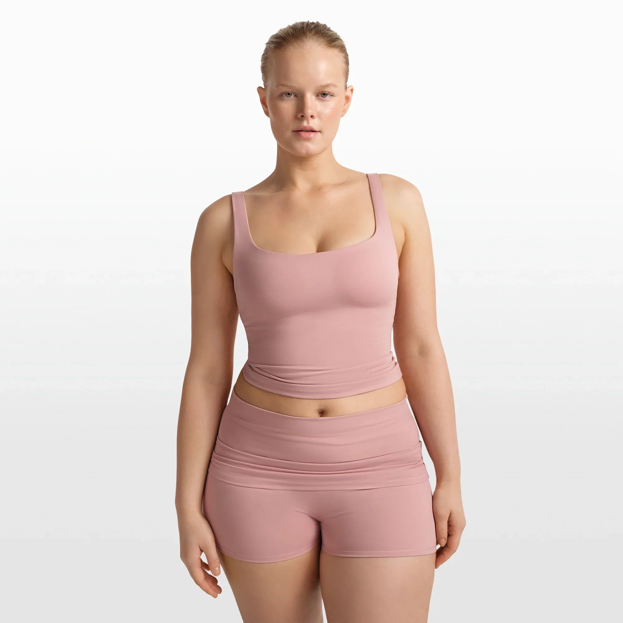NikeSKIMS MATTE SQUARE NECK TANK | HIMALAYAN - Sneaker Türkiye