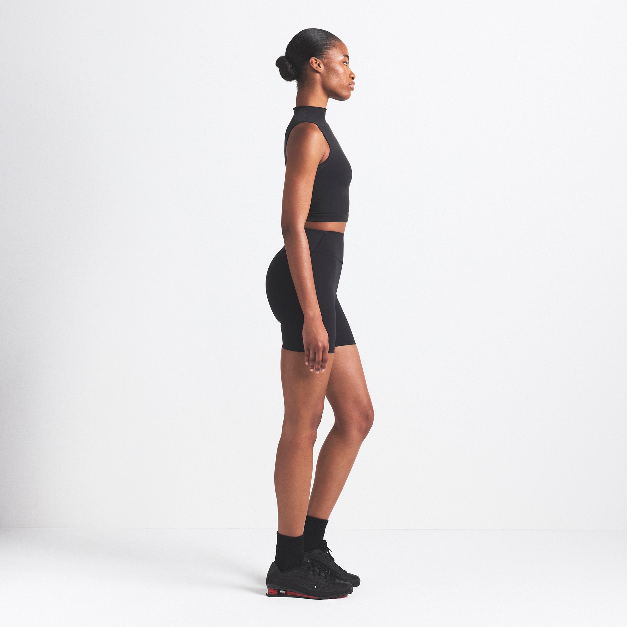 NikeSKIMS VINTAGE SEAMLESS MOCK NECK BRA TOP | OBSIDIAN - Sneaker Türkiye