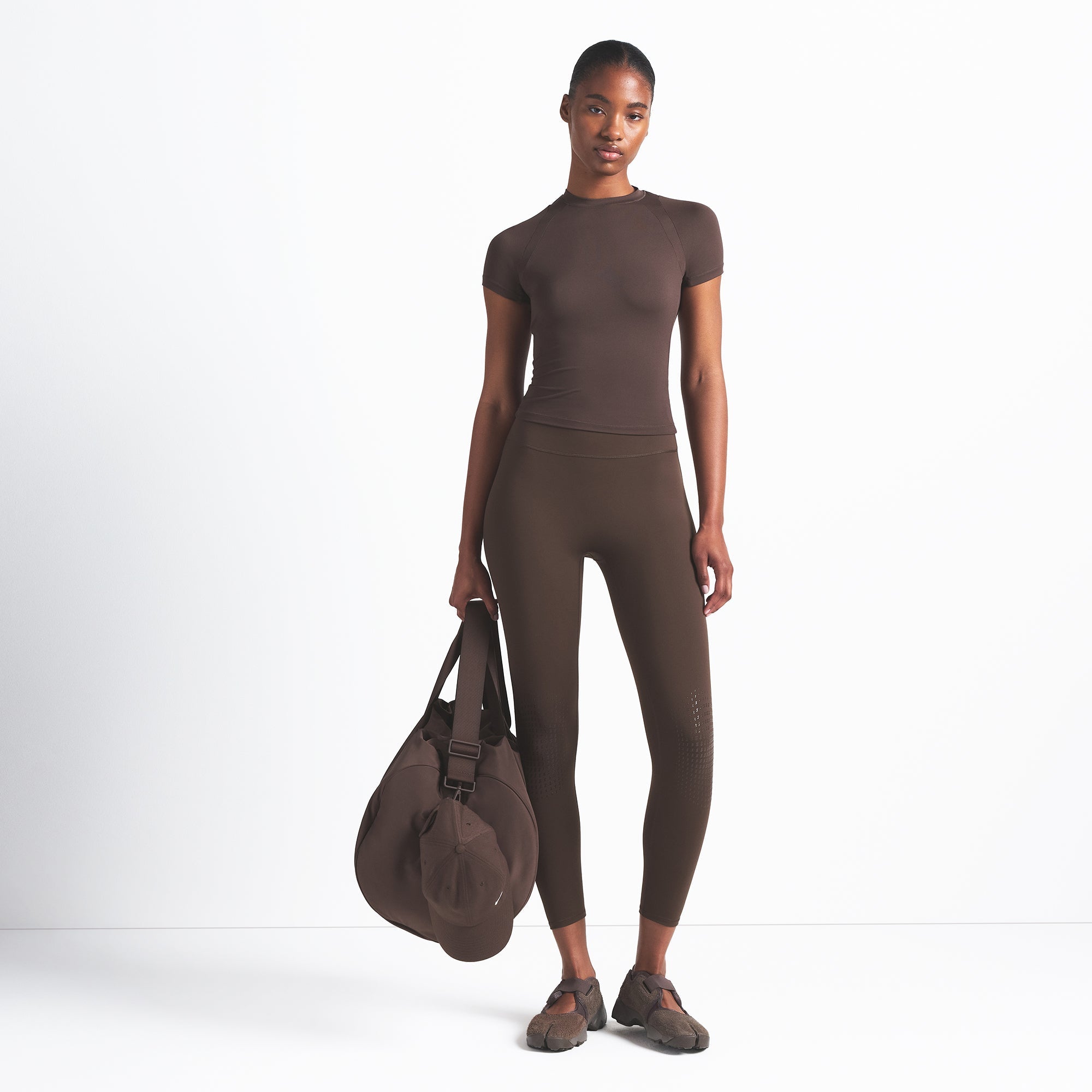 NikeSKIMS AIRY BABY TEE | DARK SEPIA - Sneaker Türkiye