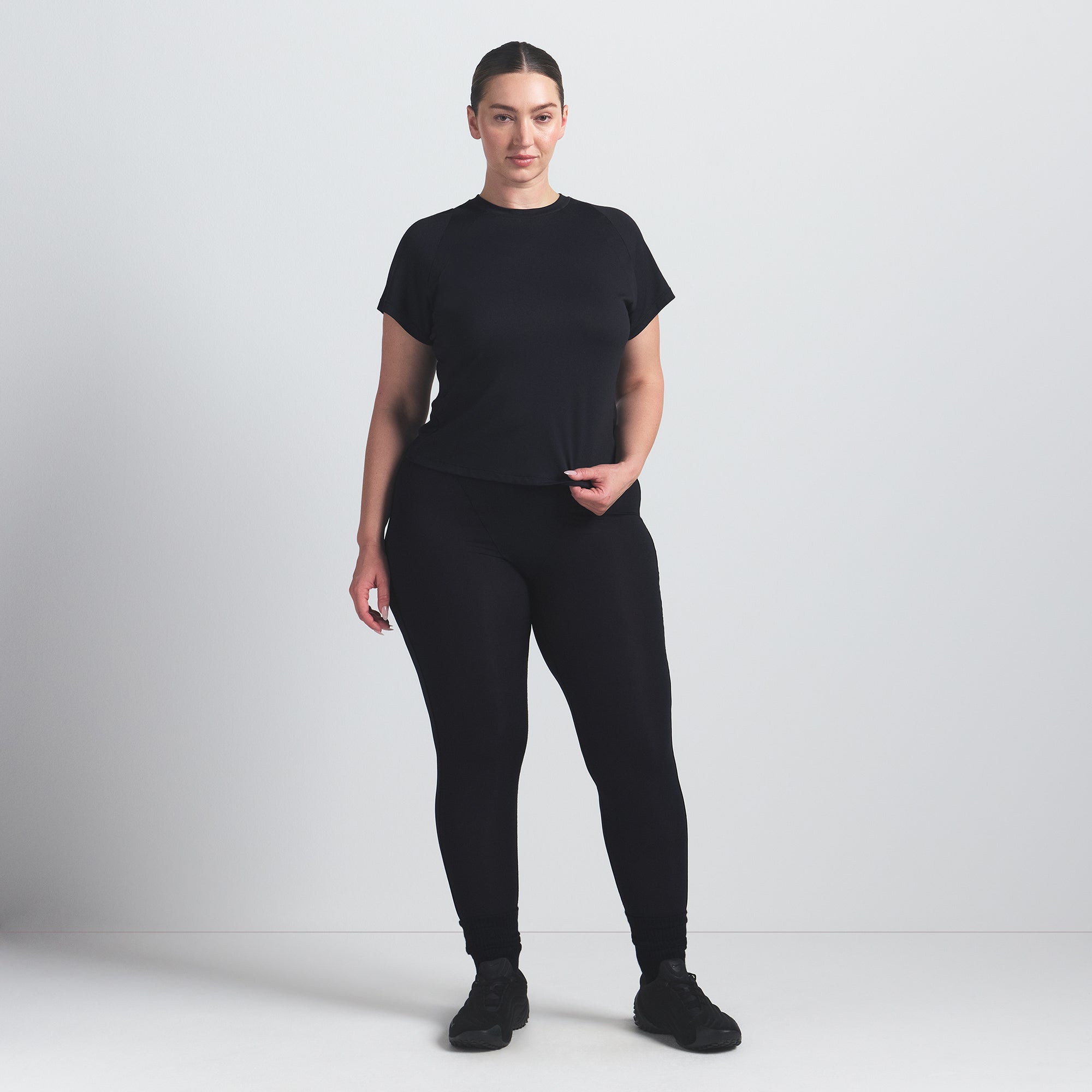 NikeSKIMS AIRY BABY TEE | OBSIDIAN - Sneaker Türkiye