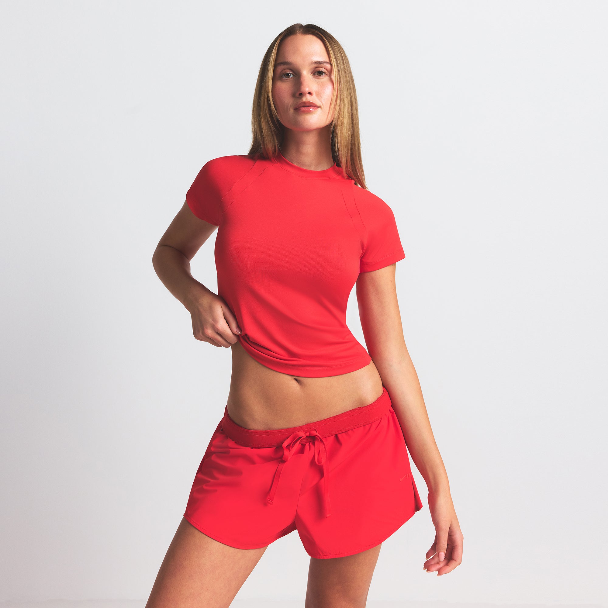 NikeSKIMS AIRY BABY TEE | RUBY - Sneaker Türkiye