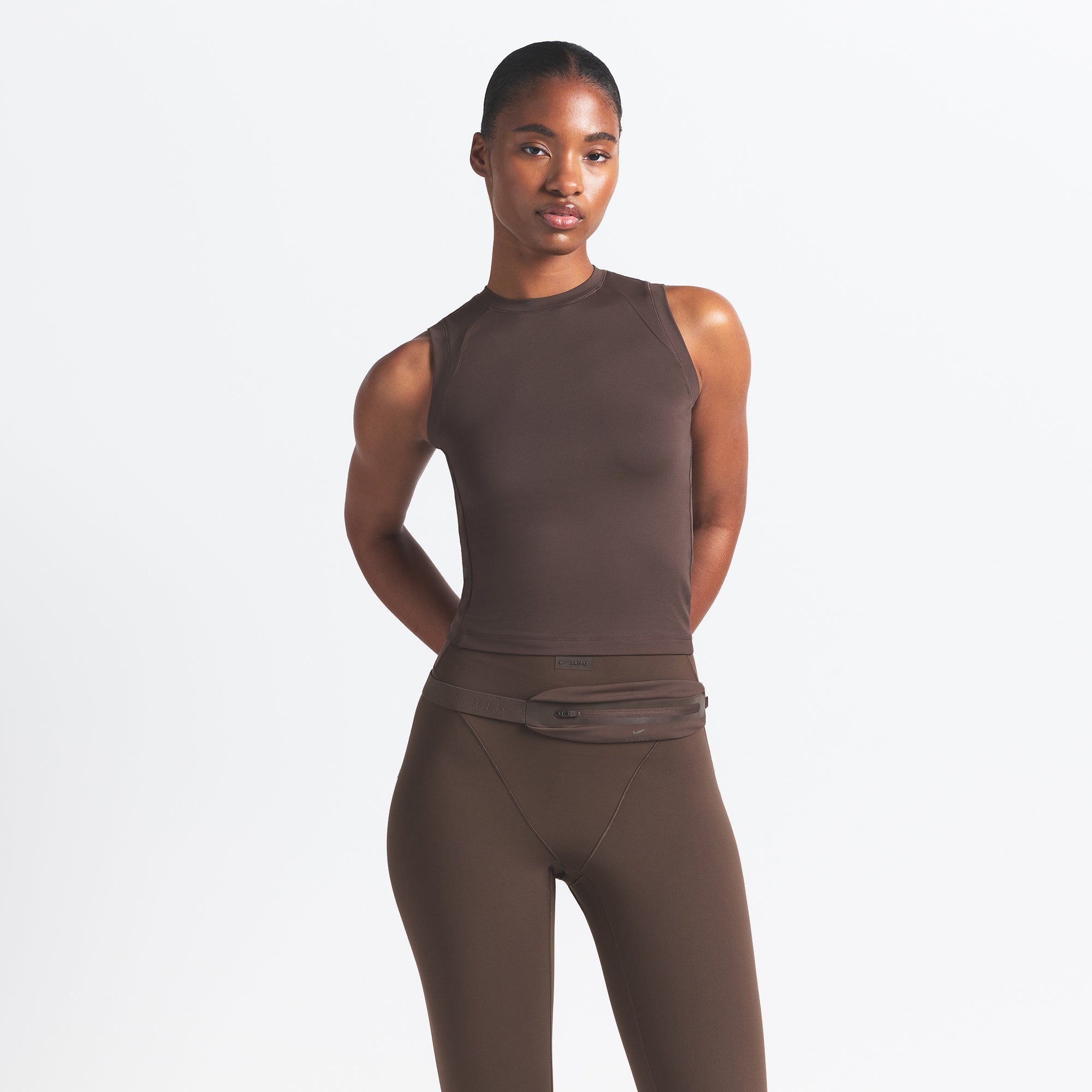 NikeSKIMS AIRY MUSCLE TEE | DARK SEPIA - Sneaker Türkiye
