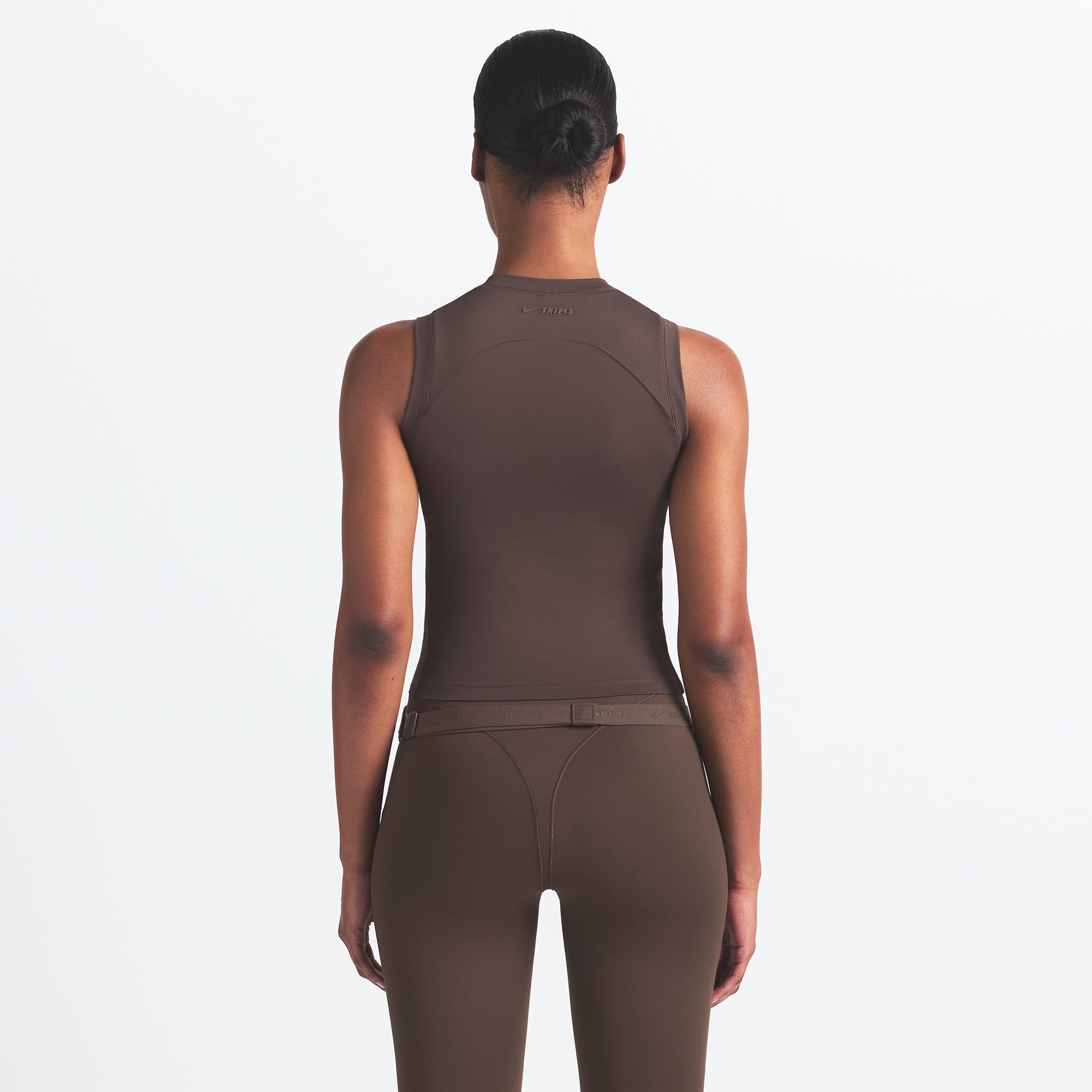 NikeSKIMS AIRY MUSCLE TEE | DARK SEPIA - Sneaker Türkiye