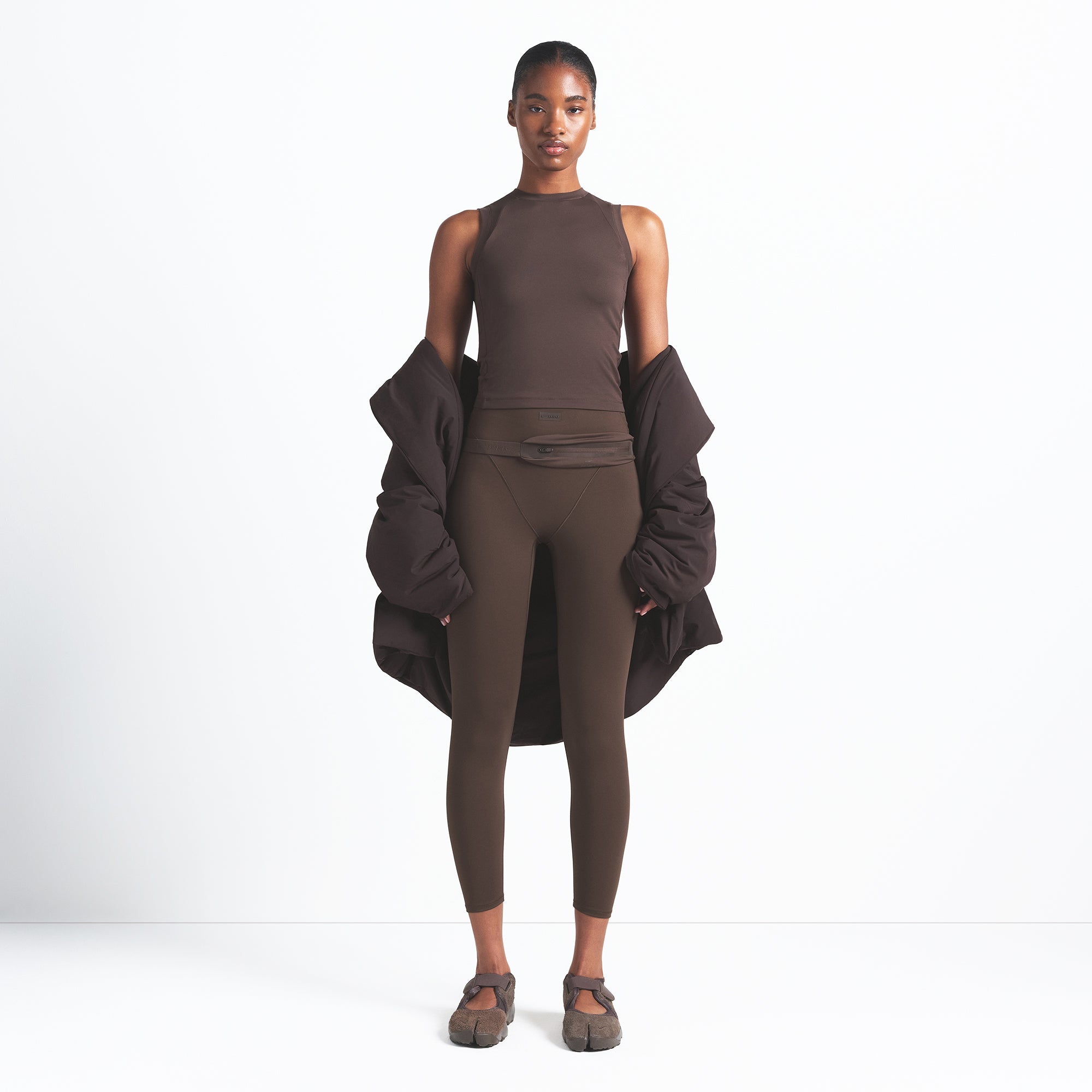 NikeSKIMS AIRY MUSCLE TEE | DARK SEPIA - Sneaker Türkiye