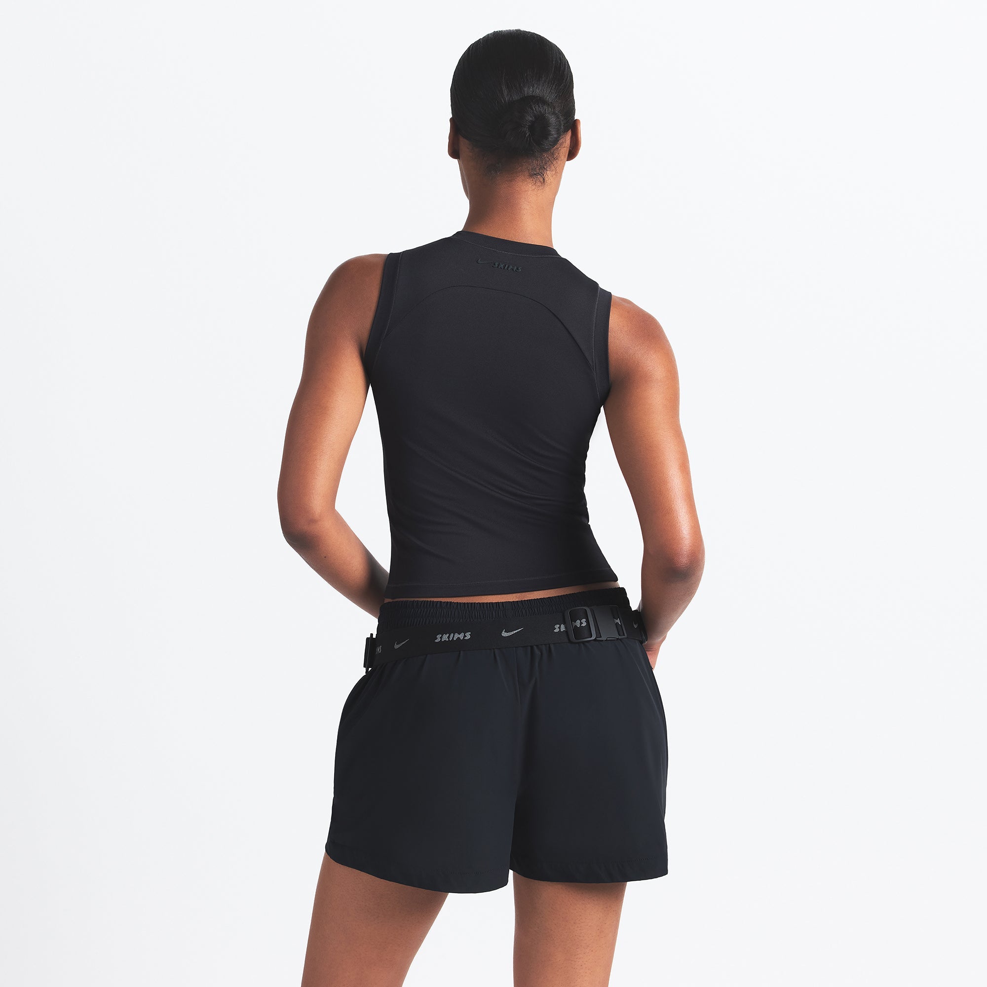 NikeSKIMS AIRY MUSCLE TEE | OBSIDIAN - Sneaker Türkiye