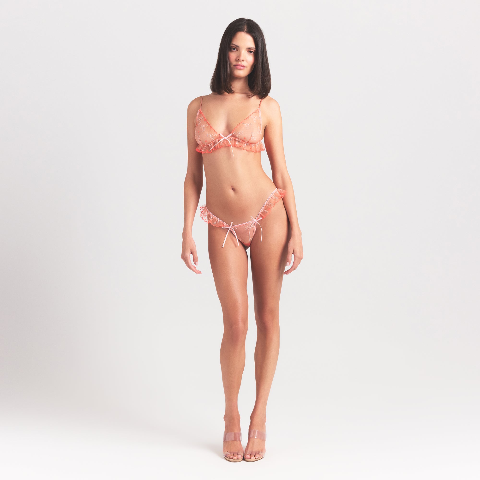 SKIMS EMBROIDERED TULLE SKIMPY TRIANGLE BRALETTE | GUAVA HEART TULLE - Sneaker Türkiye