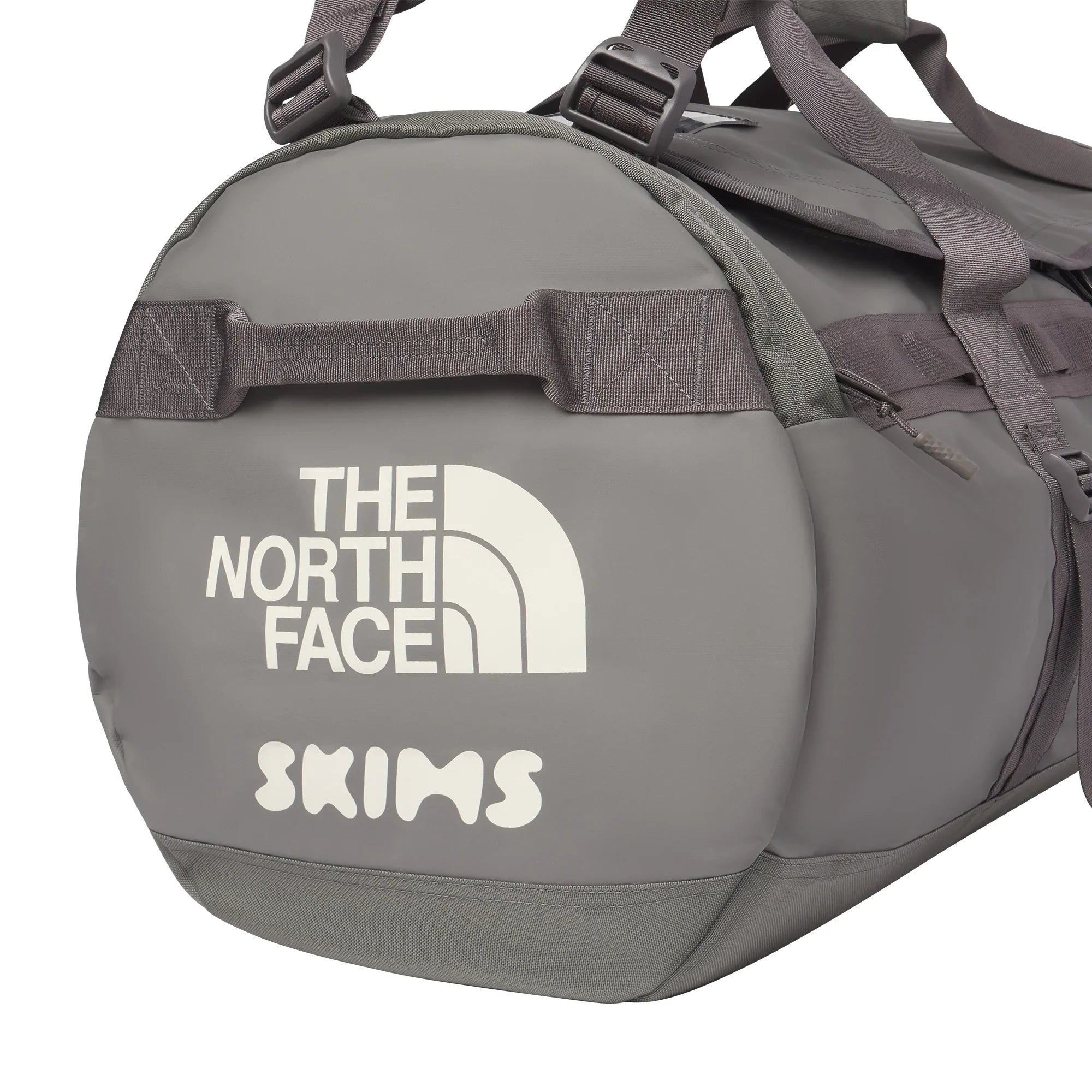 THE NORTH FACE X SKIMS LARGE BASE CAMP DUFFLE BAG | GUNMETAL - Sneaker Türkiye
