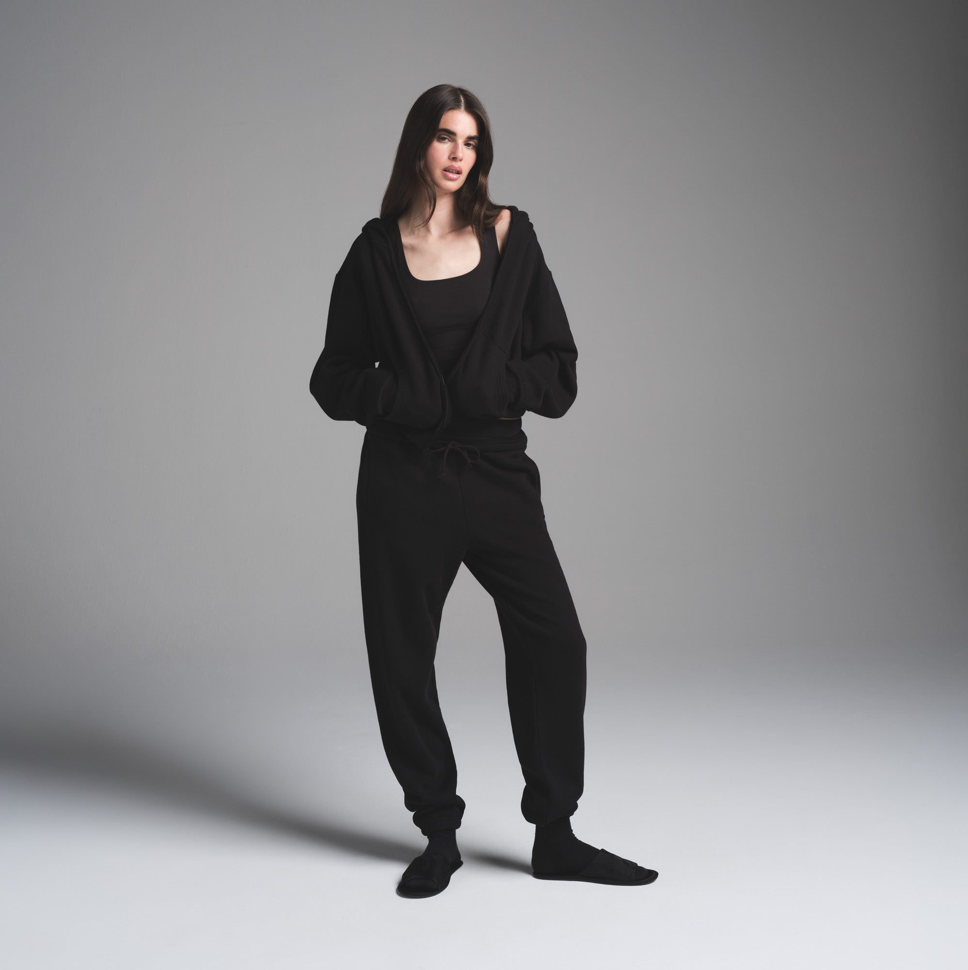 SKIMS COTTON FLEECE CLASSIC ZIP UP HOODIE | ONYX - Sneaker Türkiye