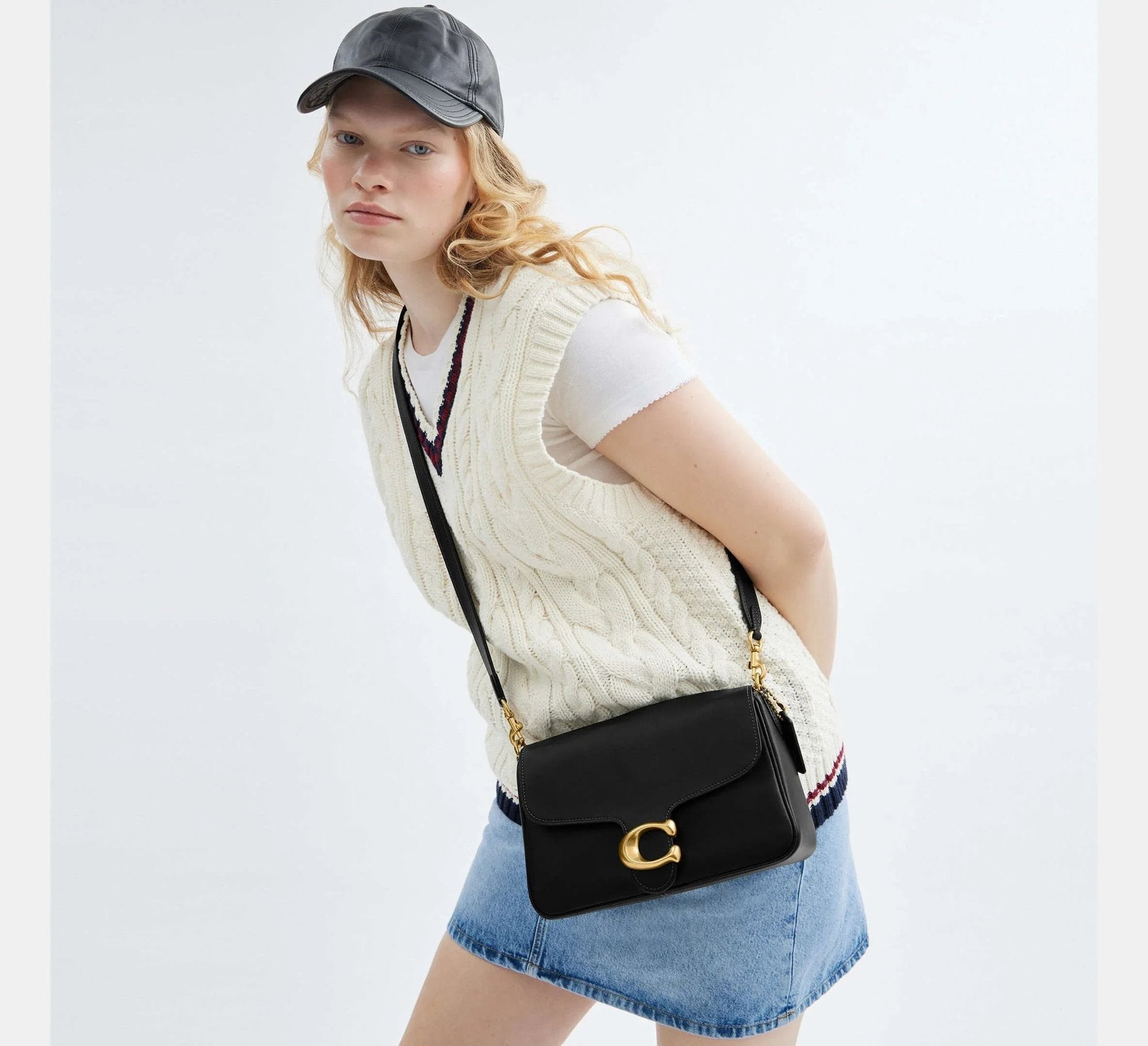 Coach Soft Tabby Shoulder Bag – Brass/Black - Sneaker Türkiye