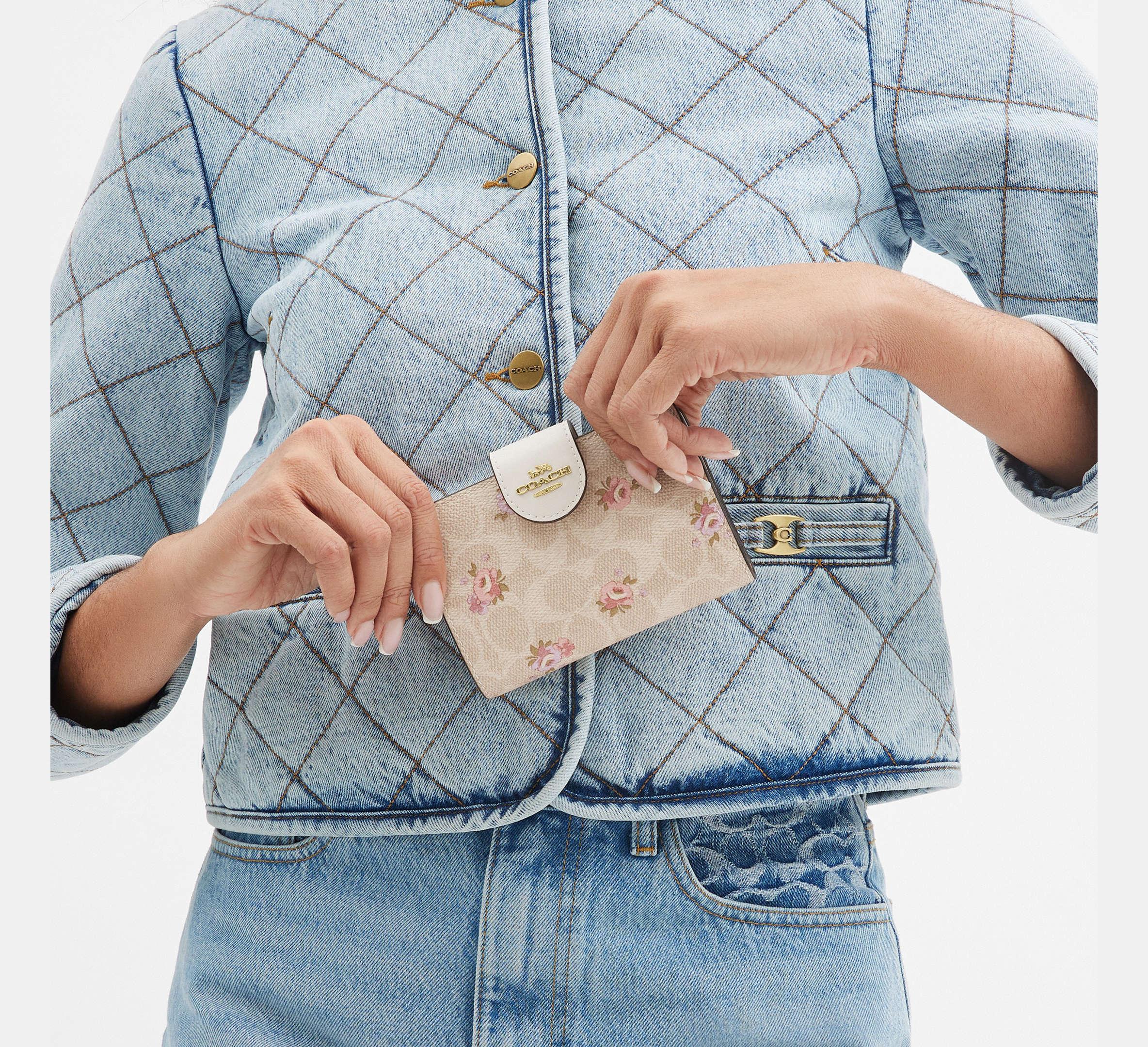 Coach Medium Corner Zip Wallet In Signature – Gold/Sand Multi - Sneaker Türkiye