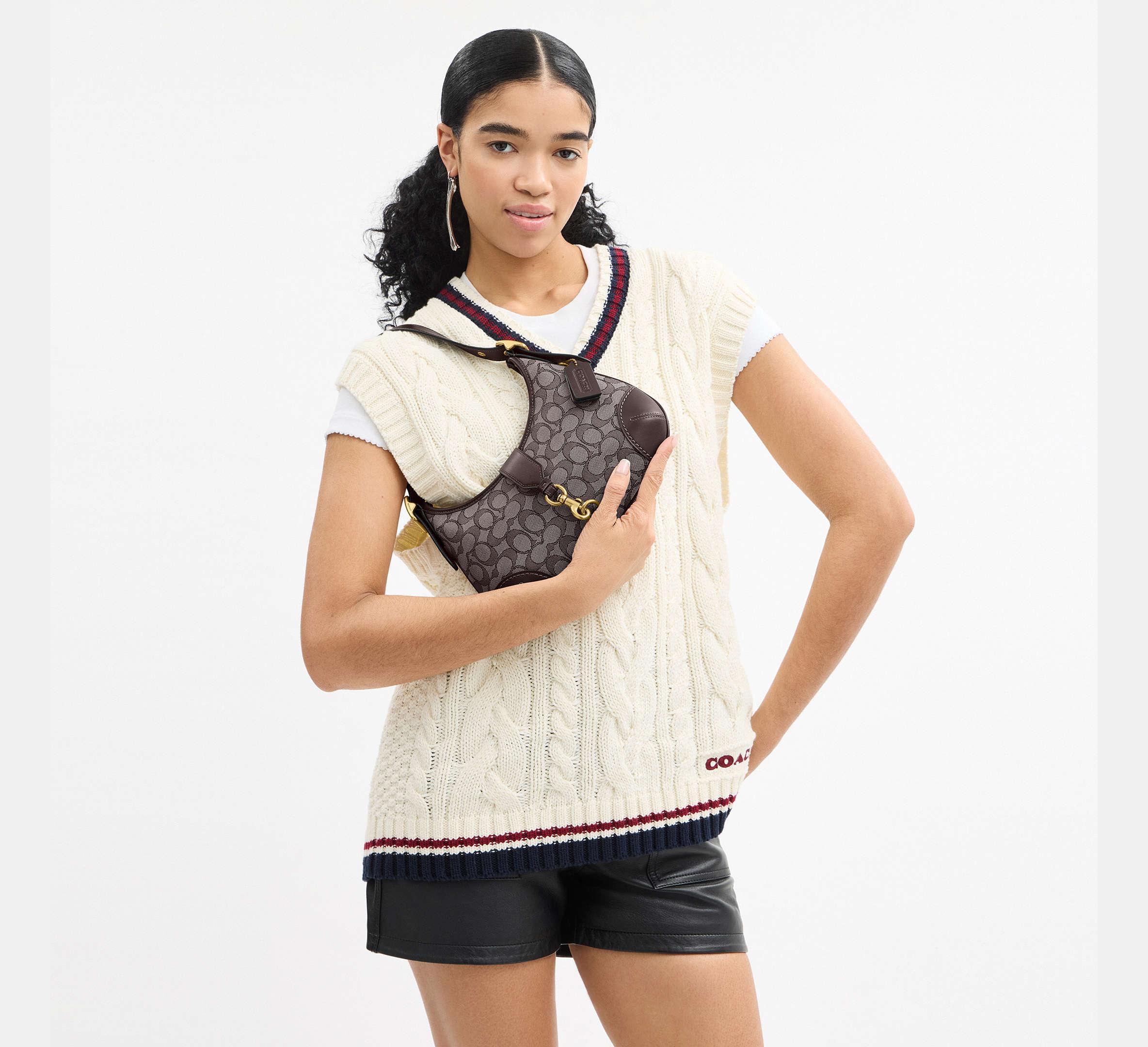 Coach Hamptons Hobo Bag In Signature Jacquard – Brass/Oak Maple - Sneaker Türkiye