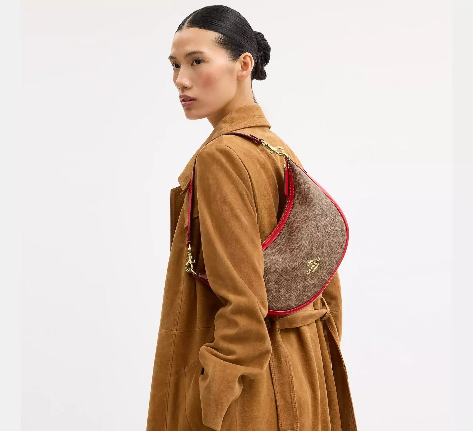 Coach Aria Shoulder Bag In Signature – Gold/Tan/Carnation - Sneaker Türkiye