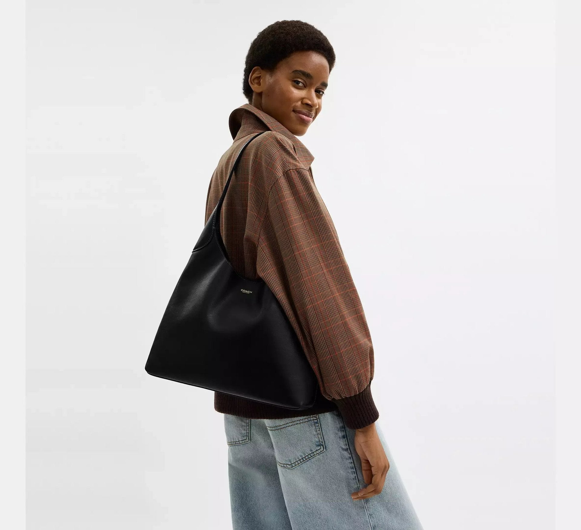 Coach Brooklyn Shoulder Bag 34 – Brass/Black - Sneaker Türkiye