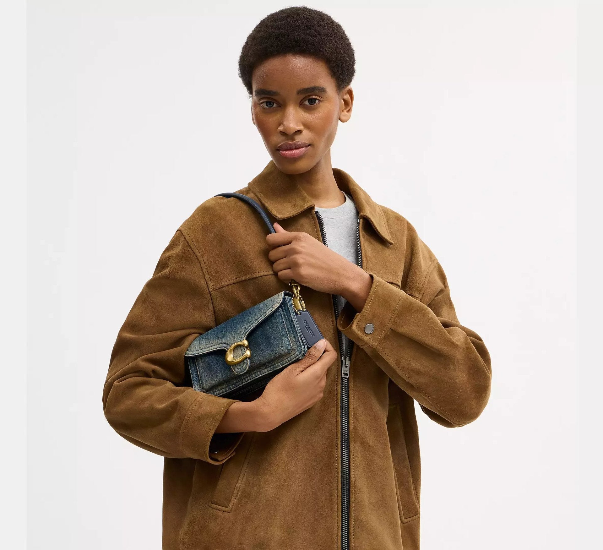 Coach Tabby Shoulder Bag 20 In Regenerative Cotton Denim – Denim/Brass/Dark Indigo - Sneaker Türkiye