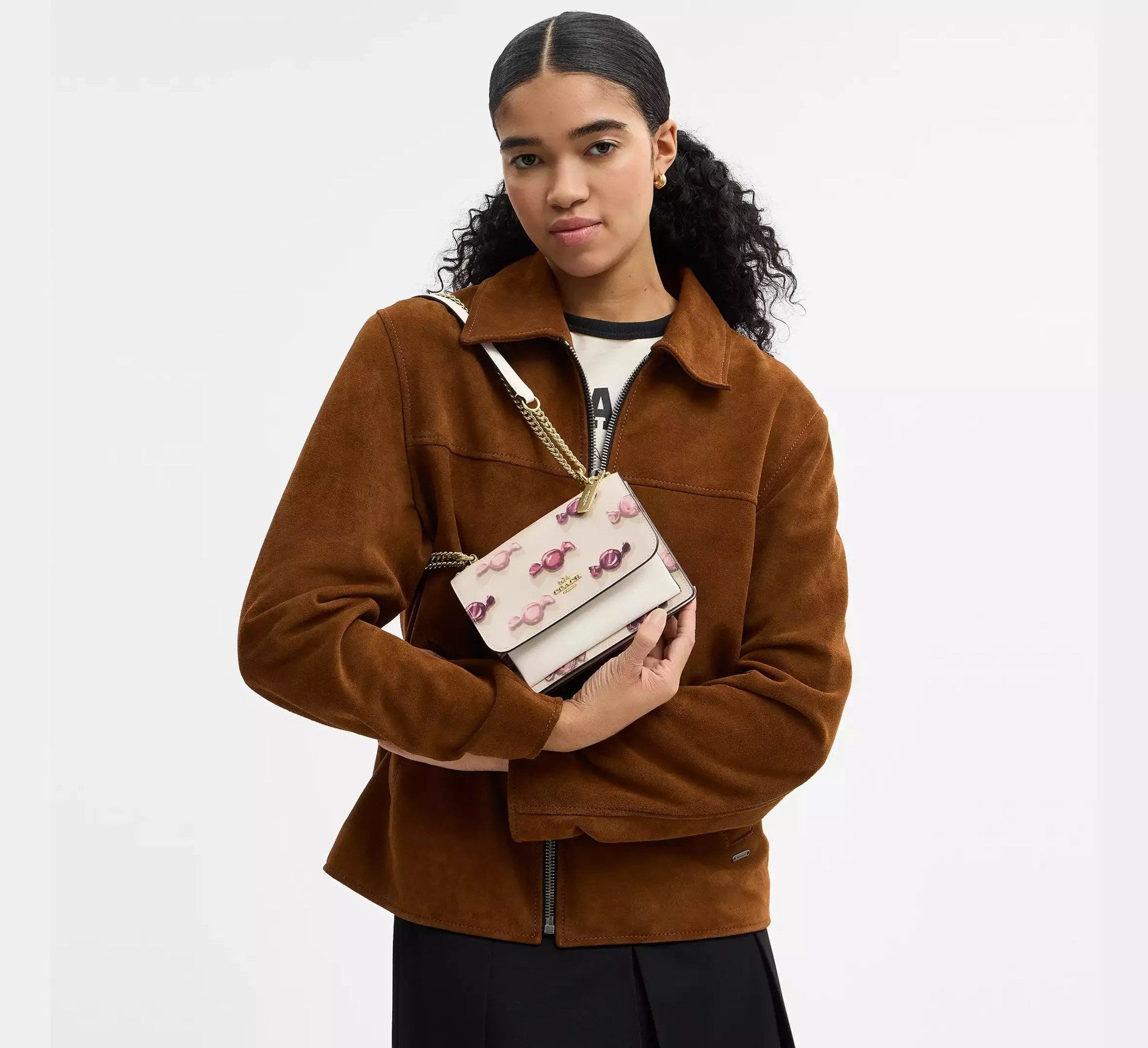 Coach Mini Klare Crossbody Bag With Candy Print – Gold/Chalk/Chalk - Sneaker Türkiye