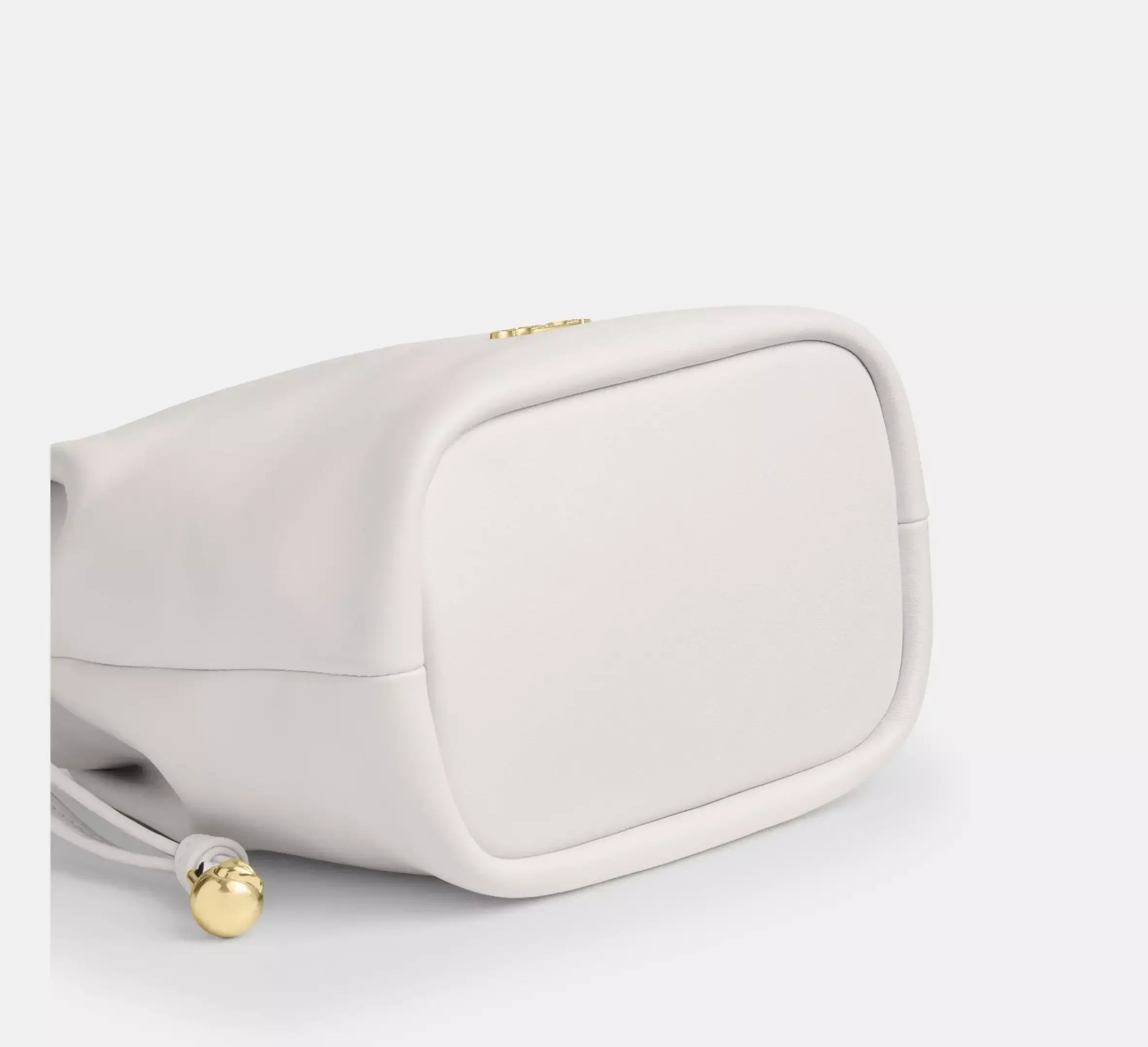 Coach Faye Mini Drawstring Bag With Ruching – Gold/Chalk - Sneaker Türkiye