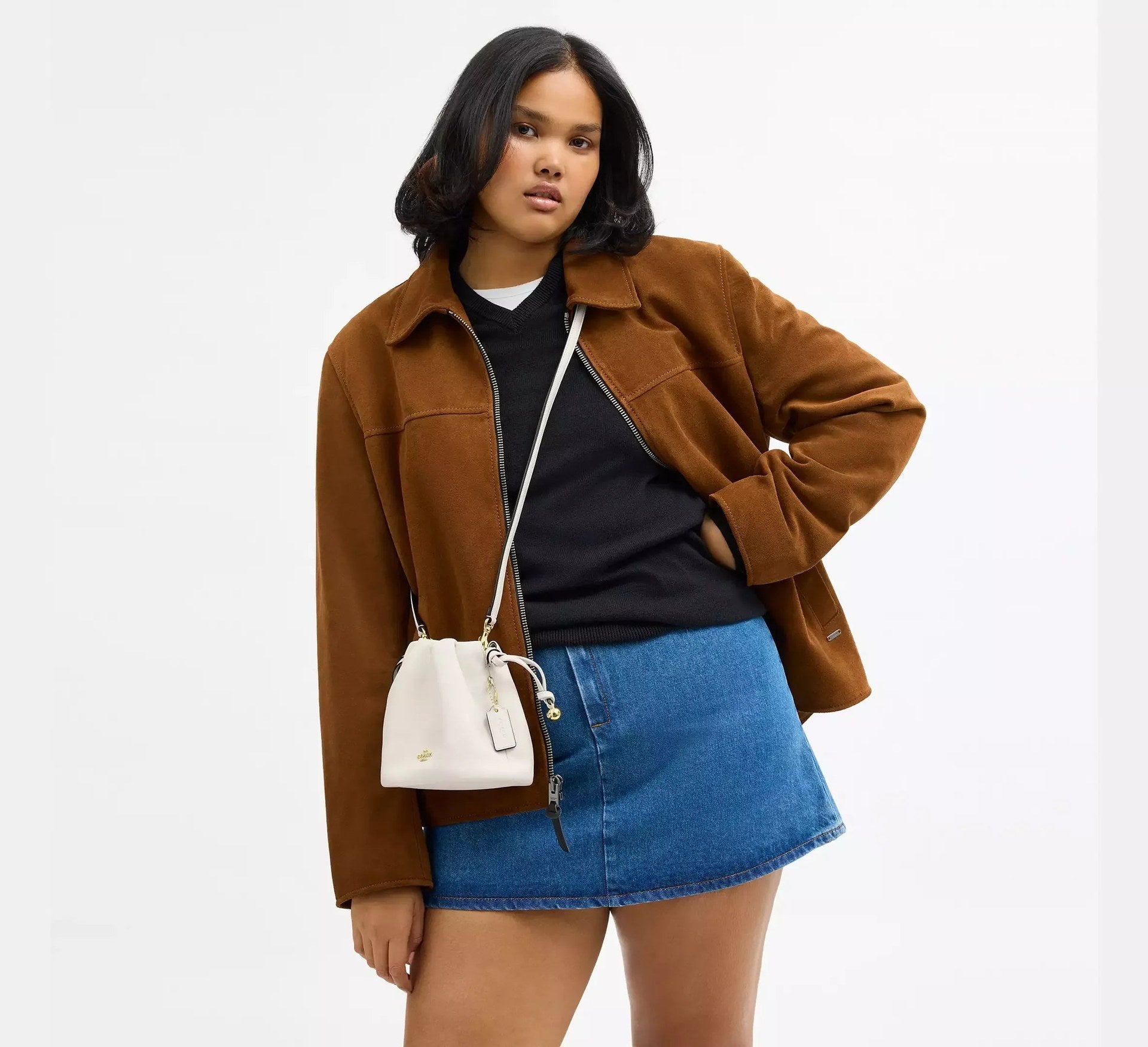 Coach Faye Mini Drawstring Bag With Ruching – Gold/Chalk - Sneaker Türkiye